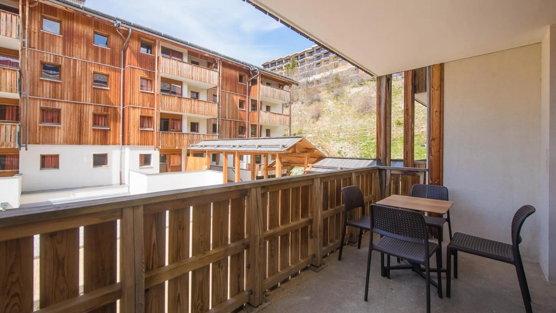 Balcony/Terrace in Résidence Vacancéole - Les Etoiles d'Orion