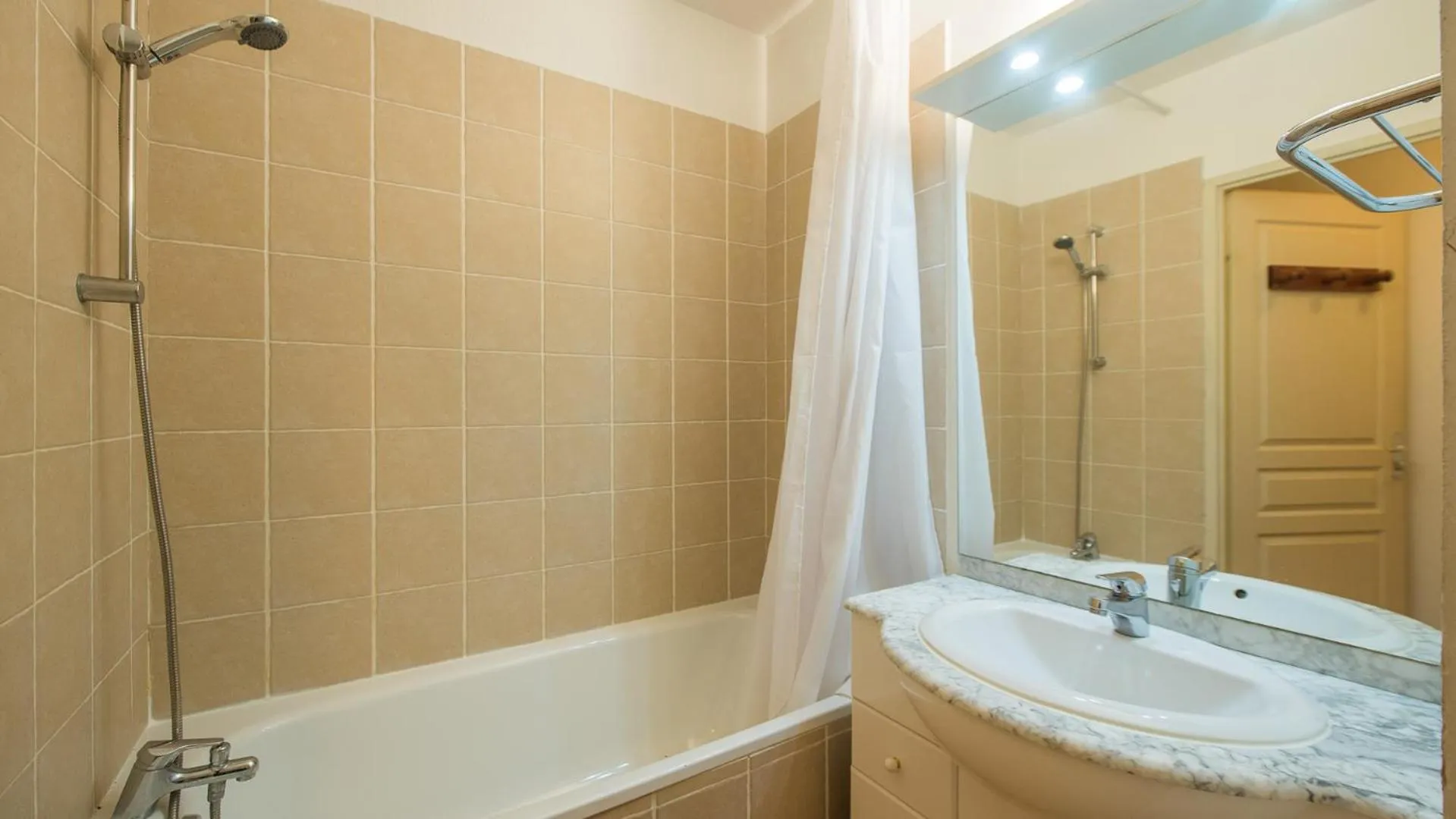 Bathroom in Résidence Vacancéole - Les Etoiles d'Orion