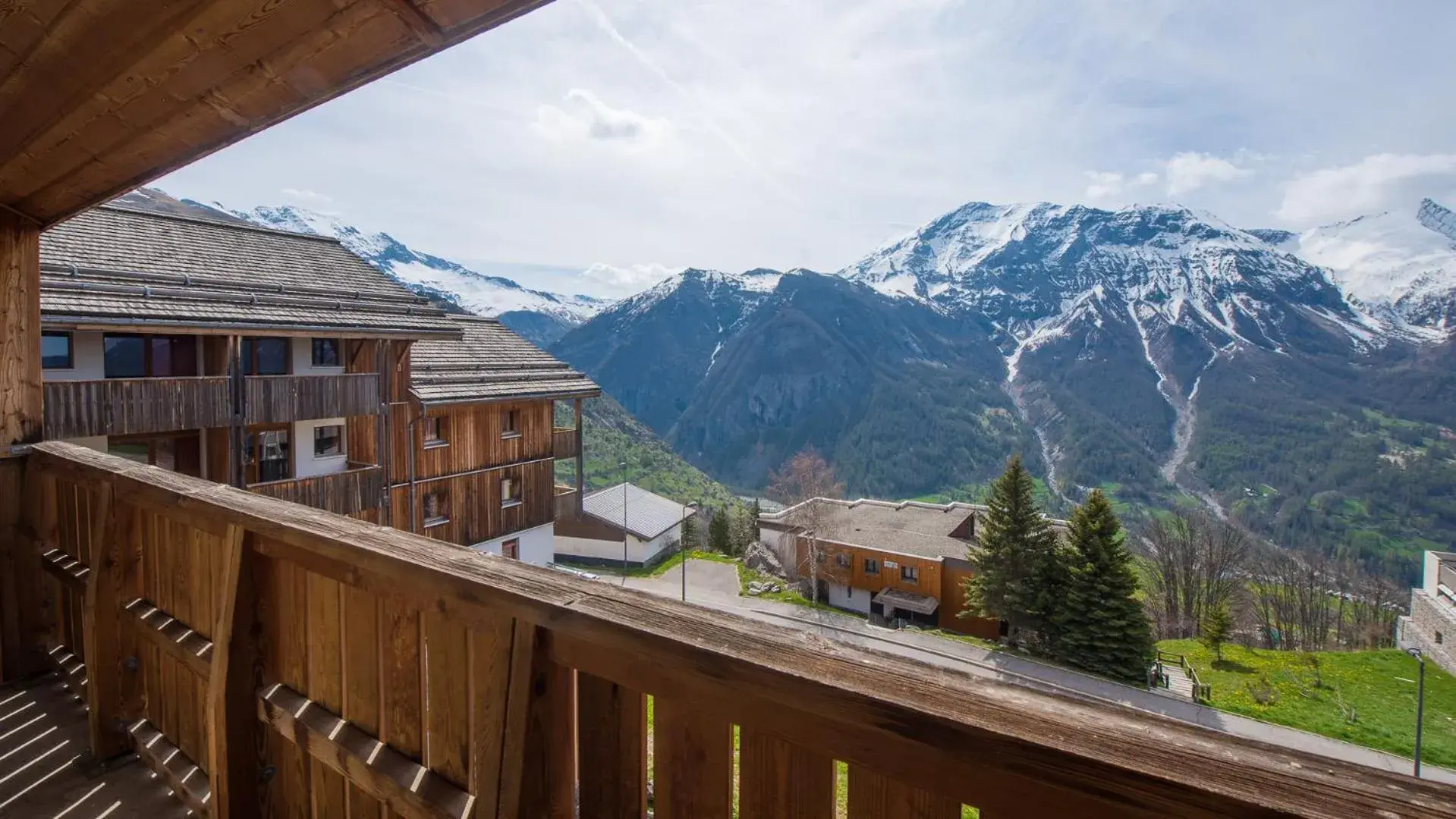 Mountain view in Résidence Vacancéole - Les Etoiles d'Orion Mountain view in Résidence Vacancéole - Les Etoiles d'Orion