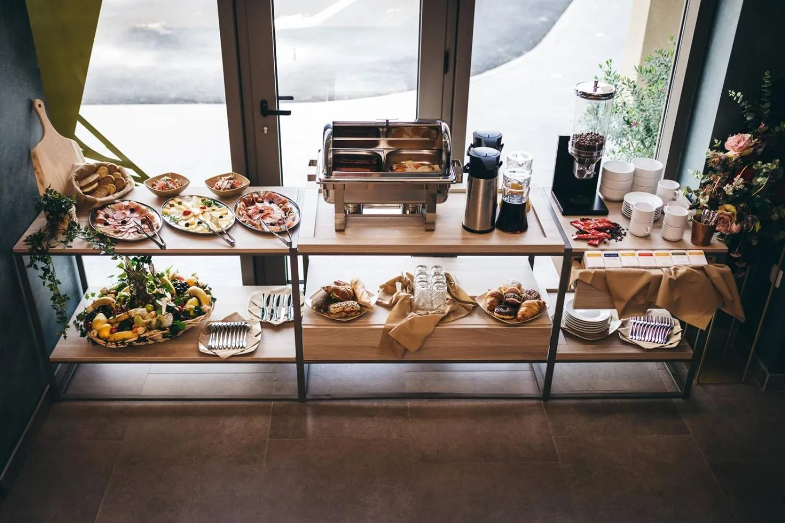 Food and drinks in Hotel Verso