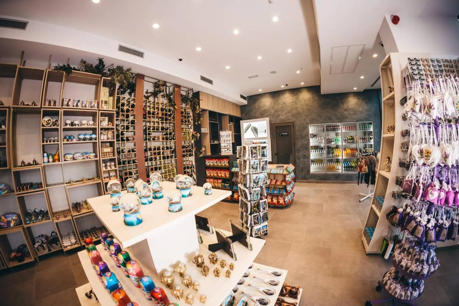 On-site shops in Hotel Verso