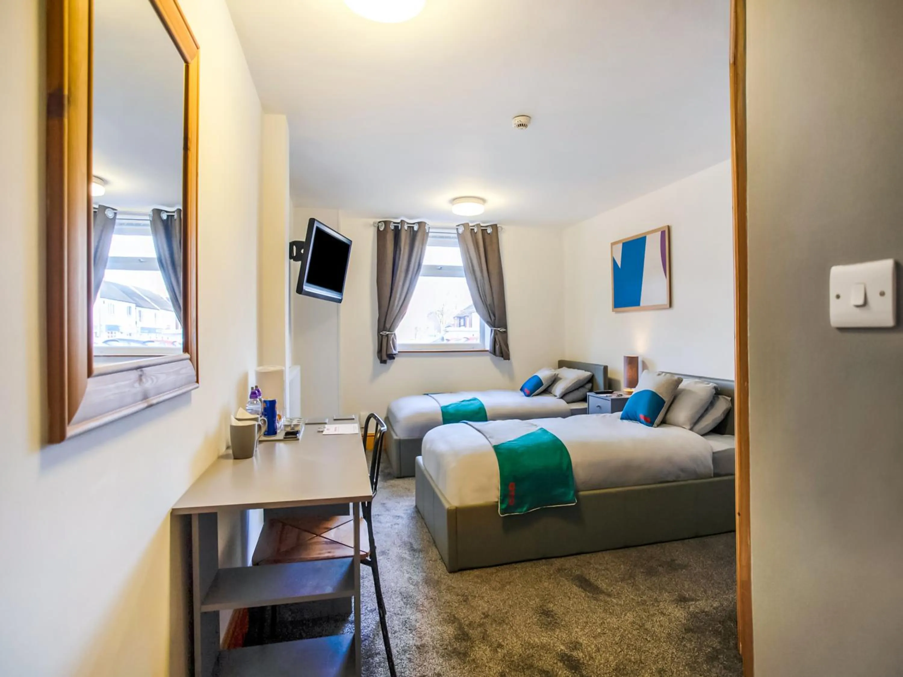 Standard Twin Room in OYO Hotel Clamart