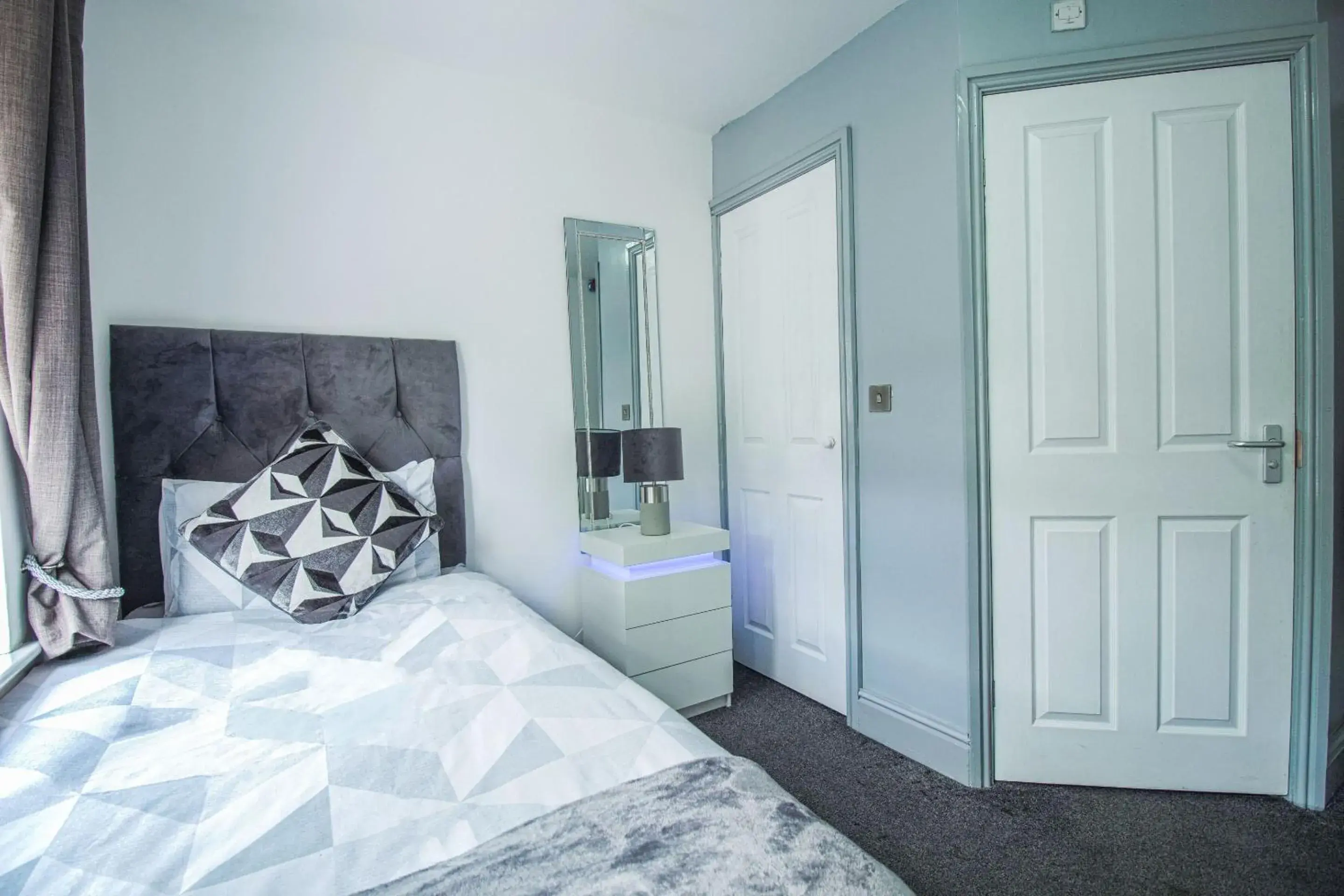 Bedroom, Bed in OYO Hotel Clamart Bedroom, Bed in OYO Hotel Clamart