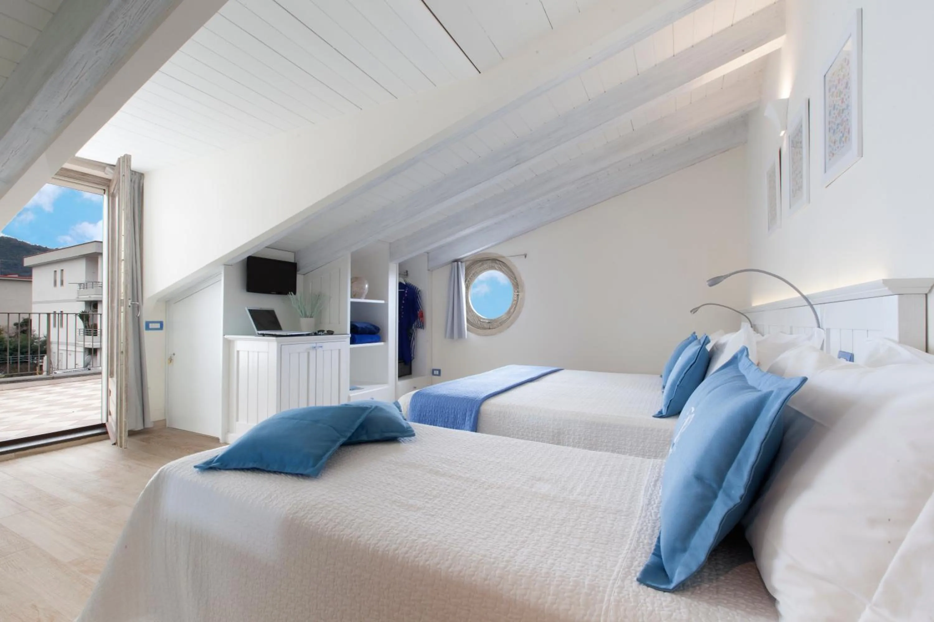 Balcony/Terrace, Bed in Il Palmento Relais