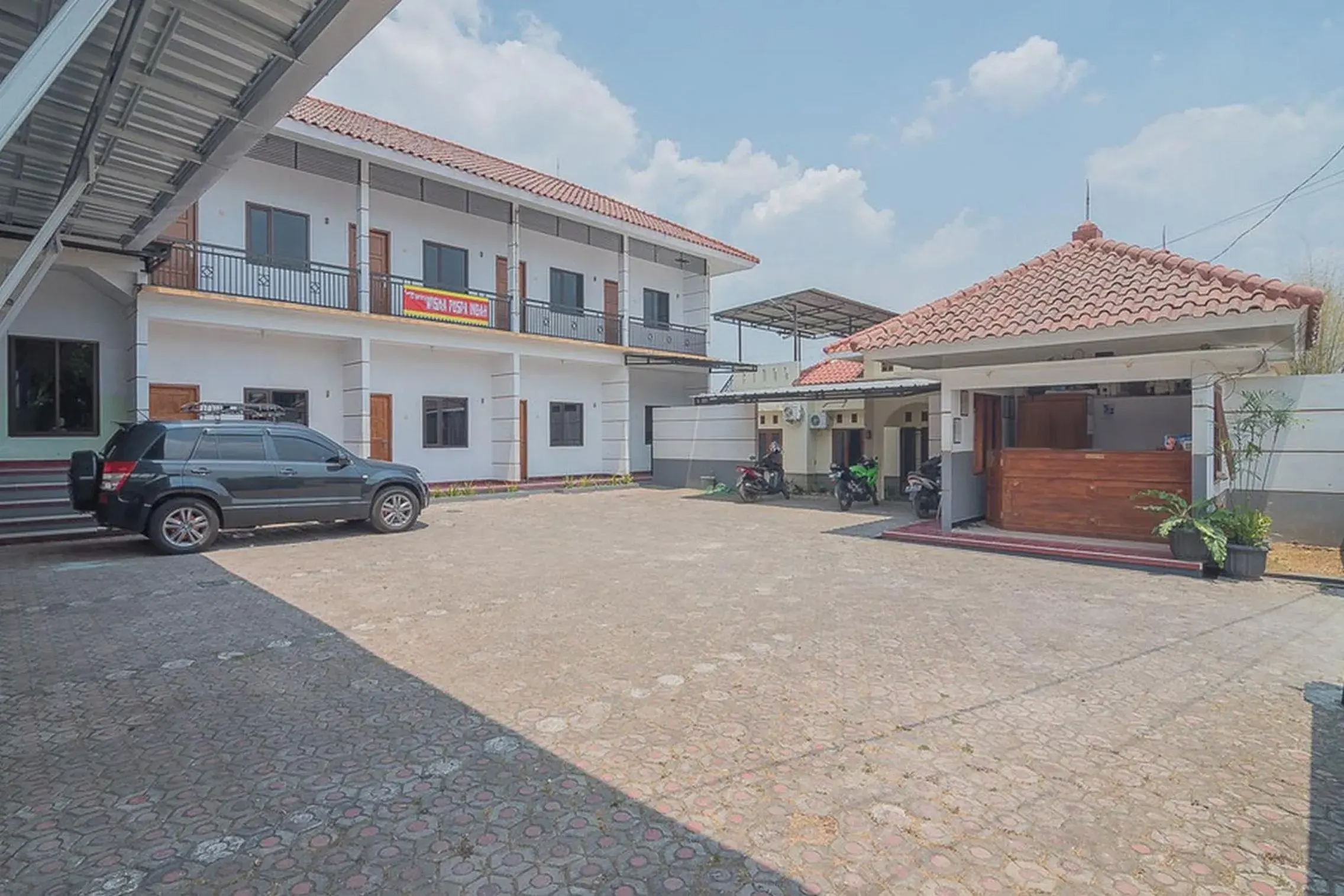 Property building in RedDoorz Plus near RSUD Majalengka Property building in RedDoorz Plus near RSUD Majalengka