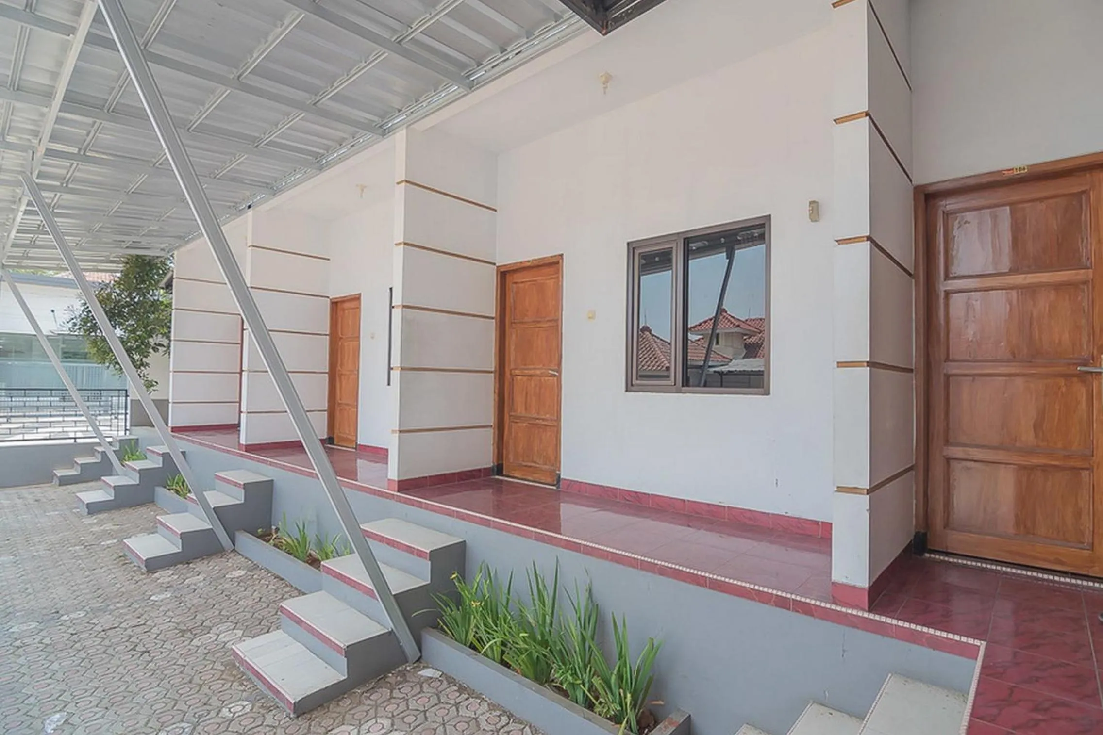 Balcony/Terrace in RedDoorz Plus near RSUD Majalengka
