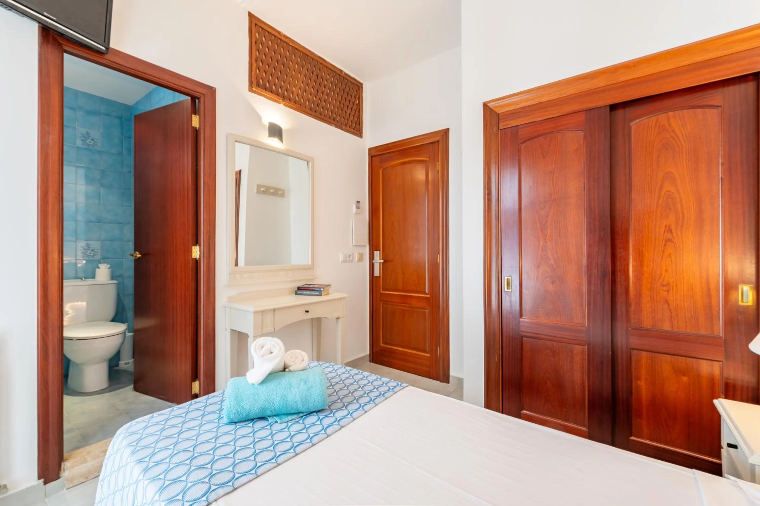 Toilet, Bed in Hotel Martorell by MHR