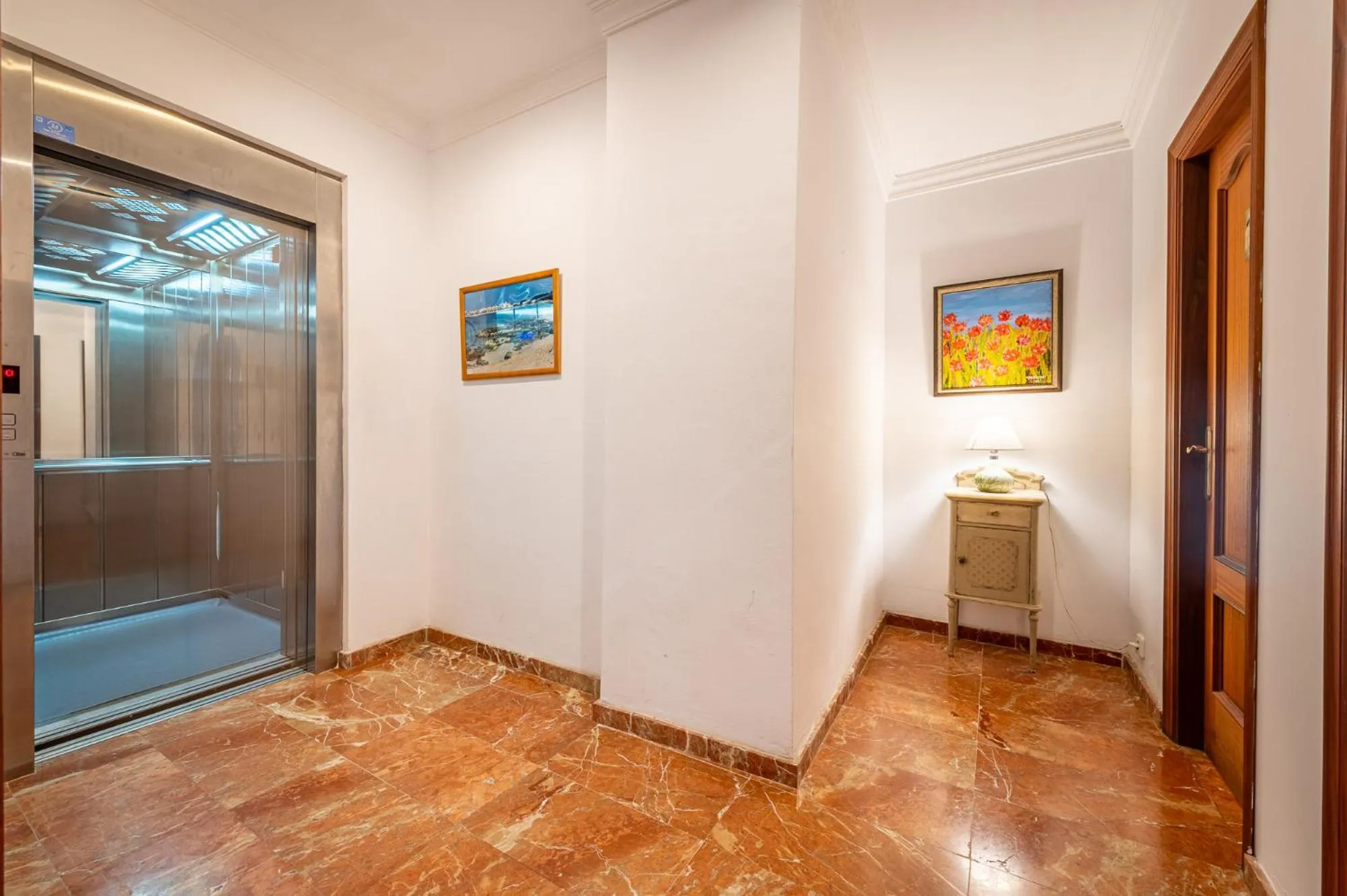 Lobby or reception in Hotel Martorell by MHR