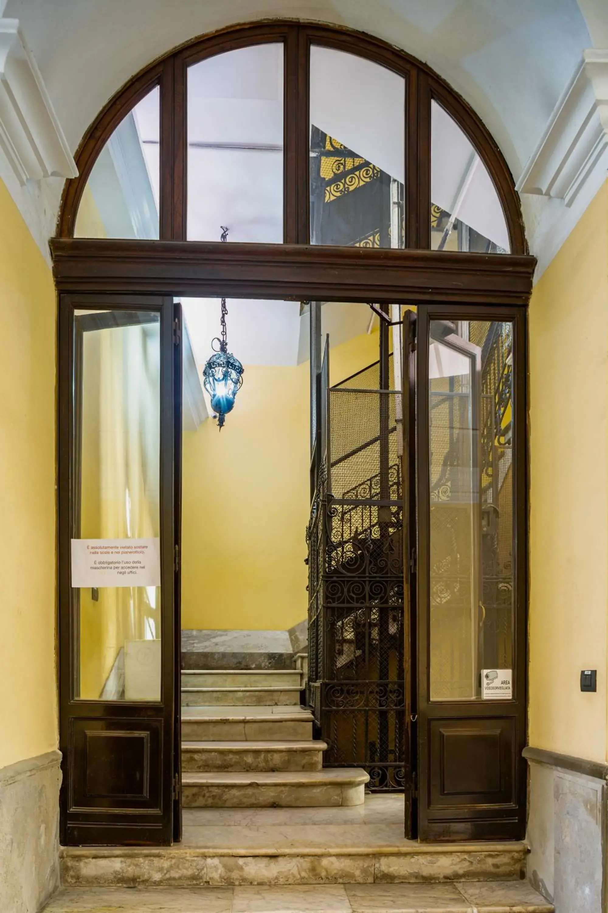 Property building in Marlin Rooms Property building in Marlin Rooms