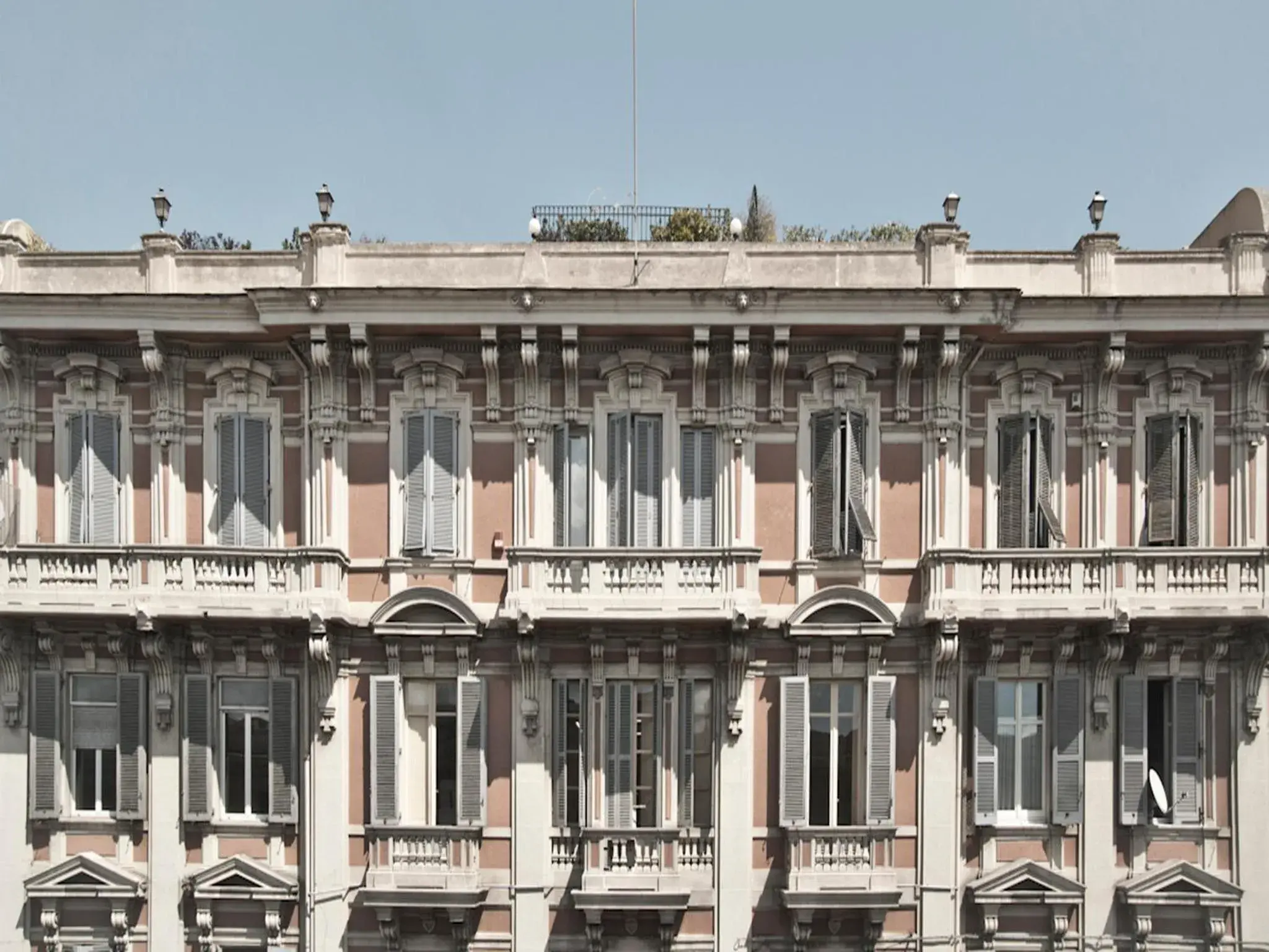 Facade/entrance in Marlin Rooms Facade/entrance in Marlin Rooms