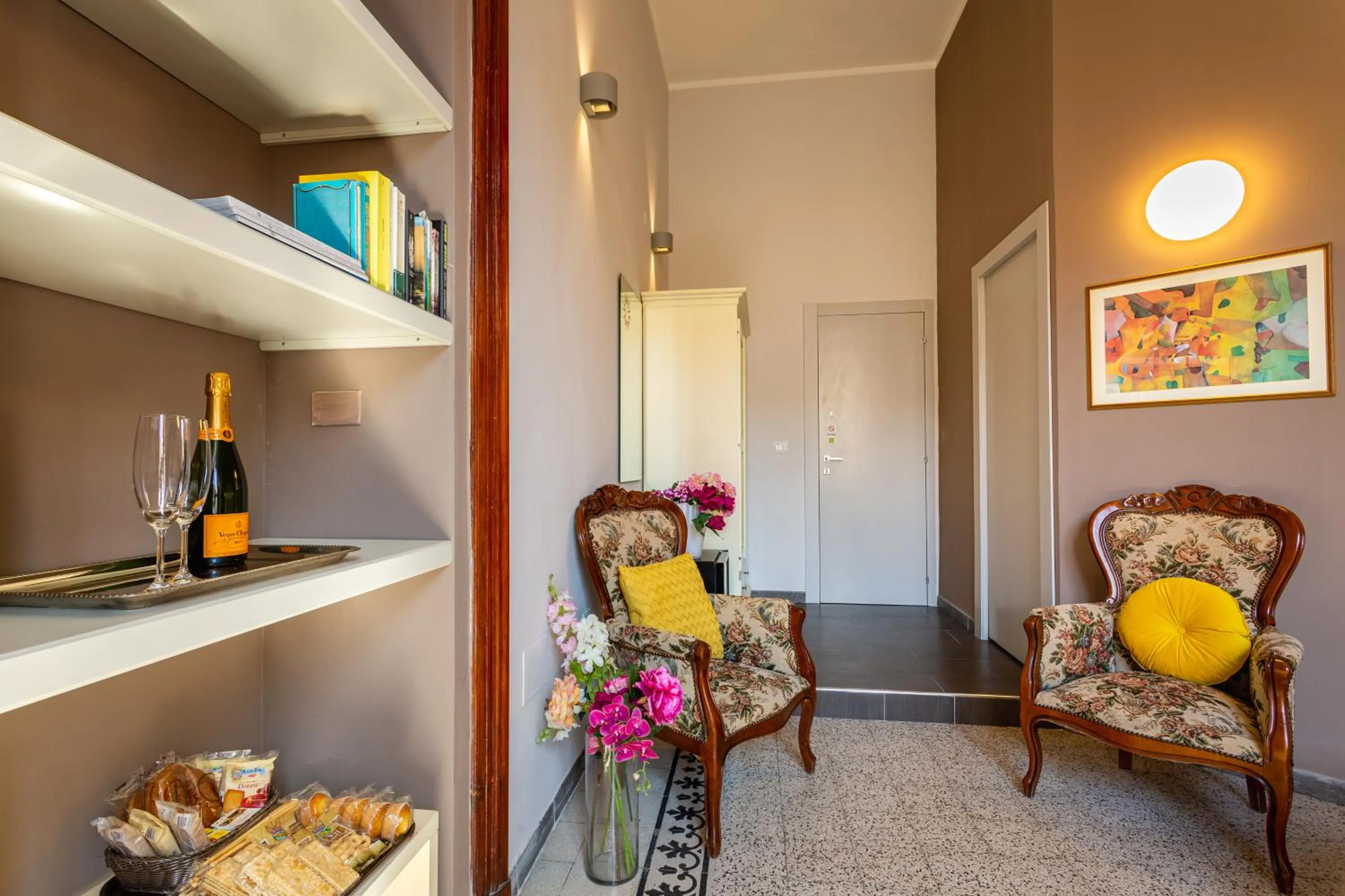 Living room in Marlin Rooms