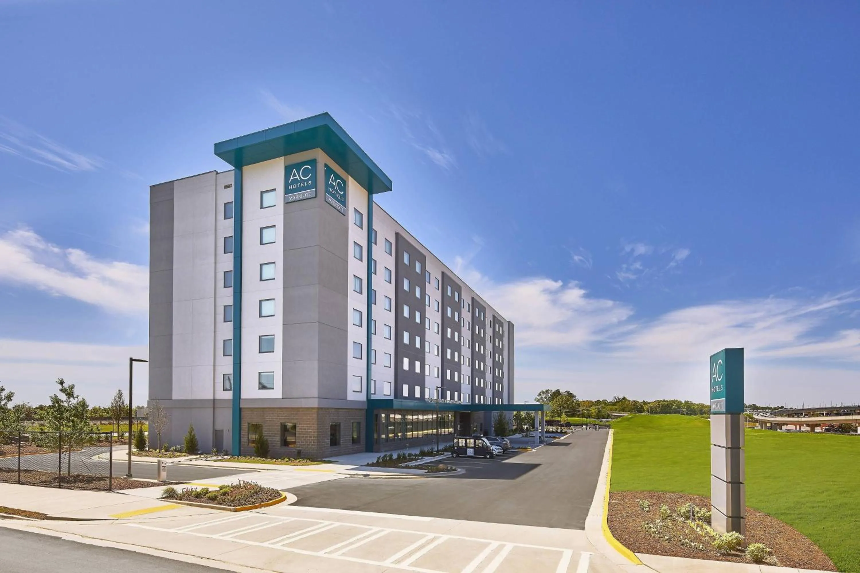 Property building in AC Hotel by Marriott Atlanta Airport Gateway