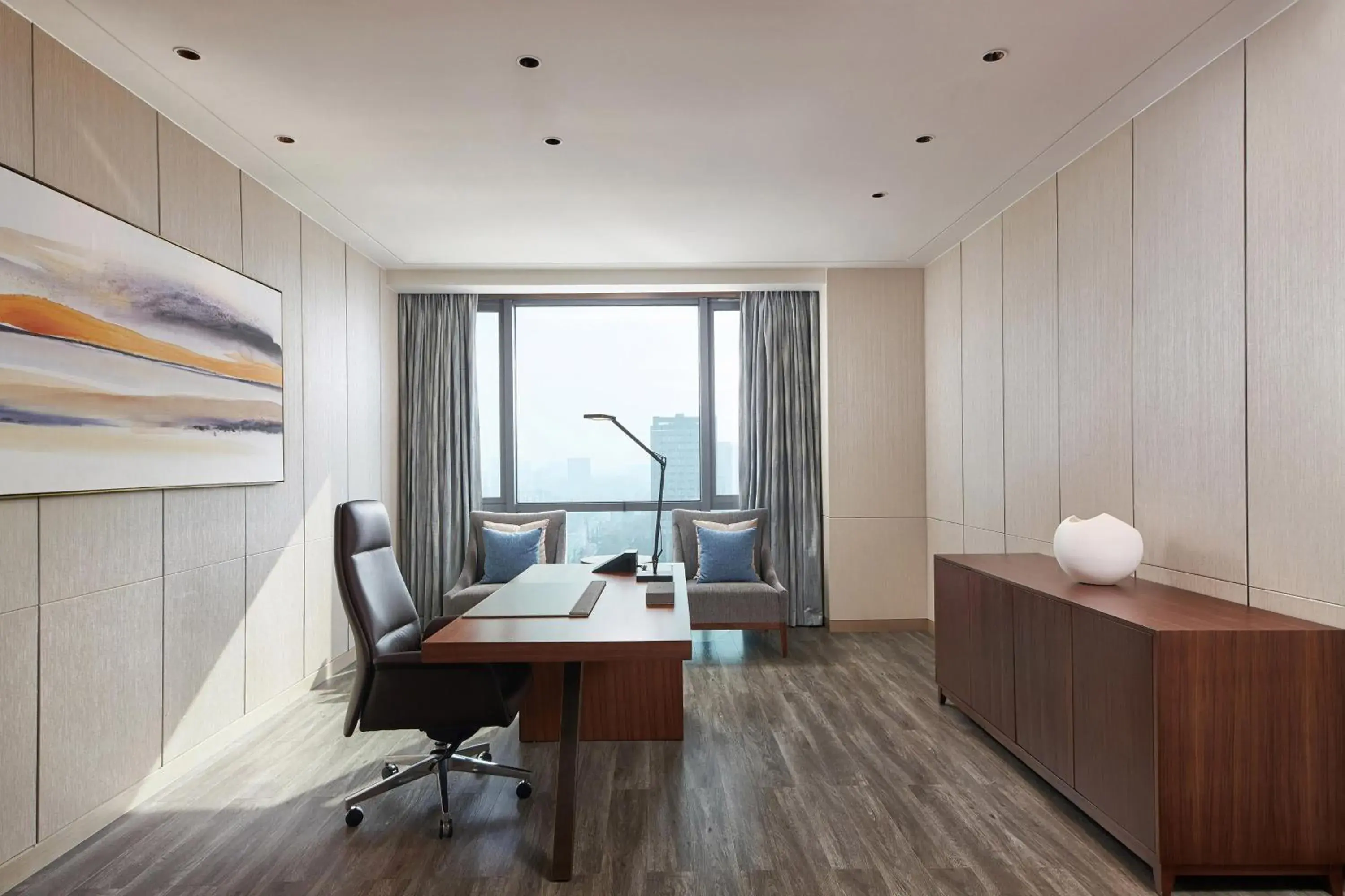 Photo of the whole room in Four Points by Sheraton Jiaxing Photo of the whole room in Four Points by Sheraton Jiaxing