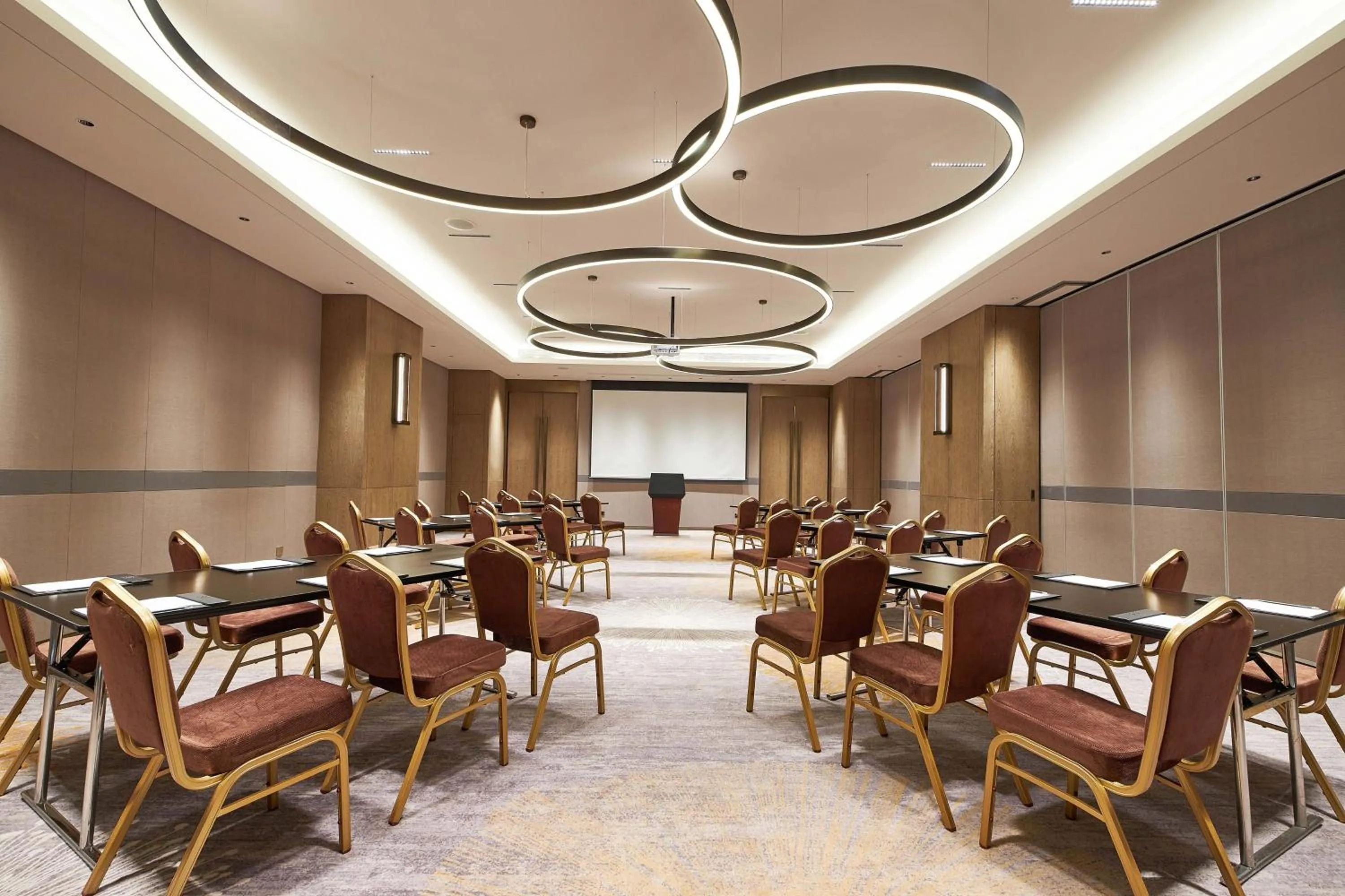Meeting/conference room in Four Points by Sheraton Jiaxing