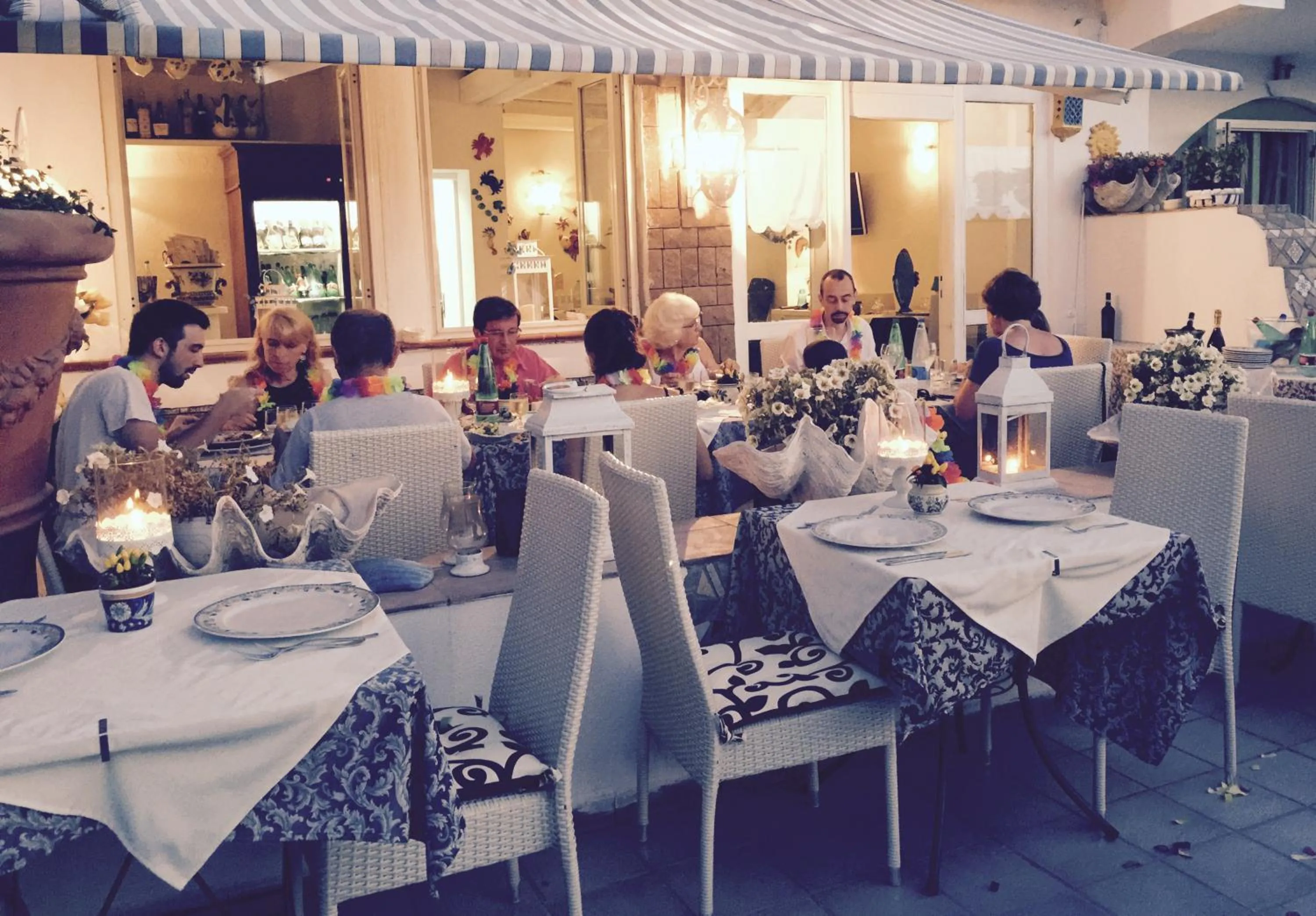 Food and drinks in Villa Neptunus