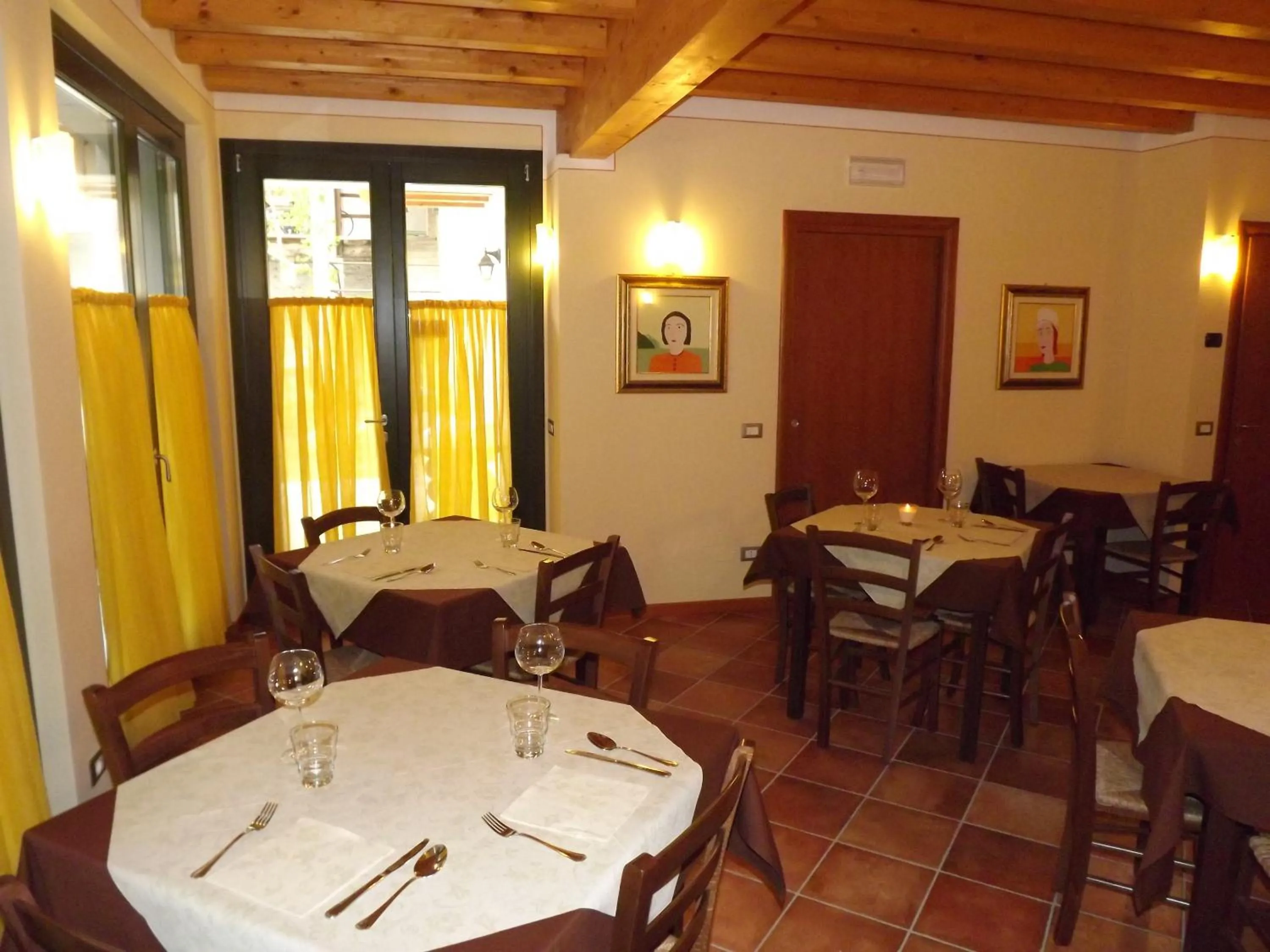 Restaurant/places to eat in Agriturismo Cascina Rossano