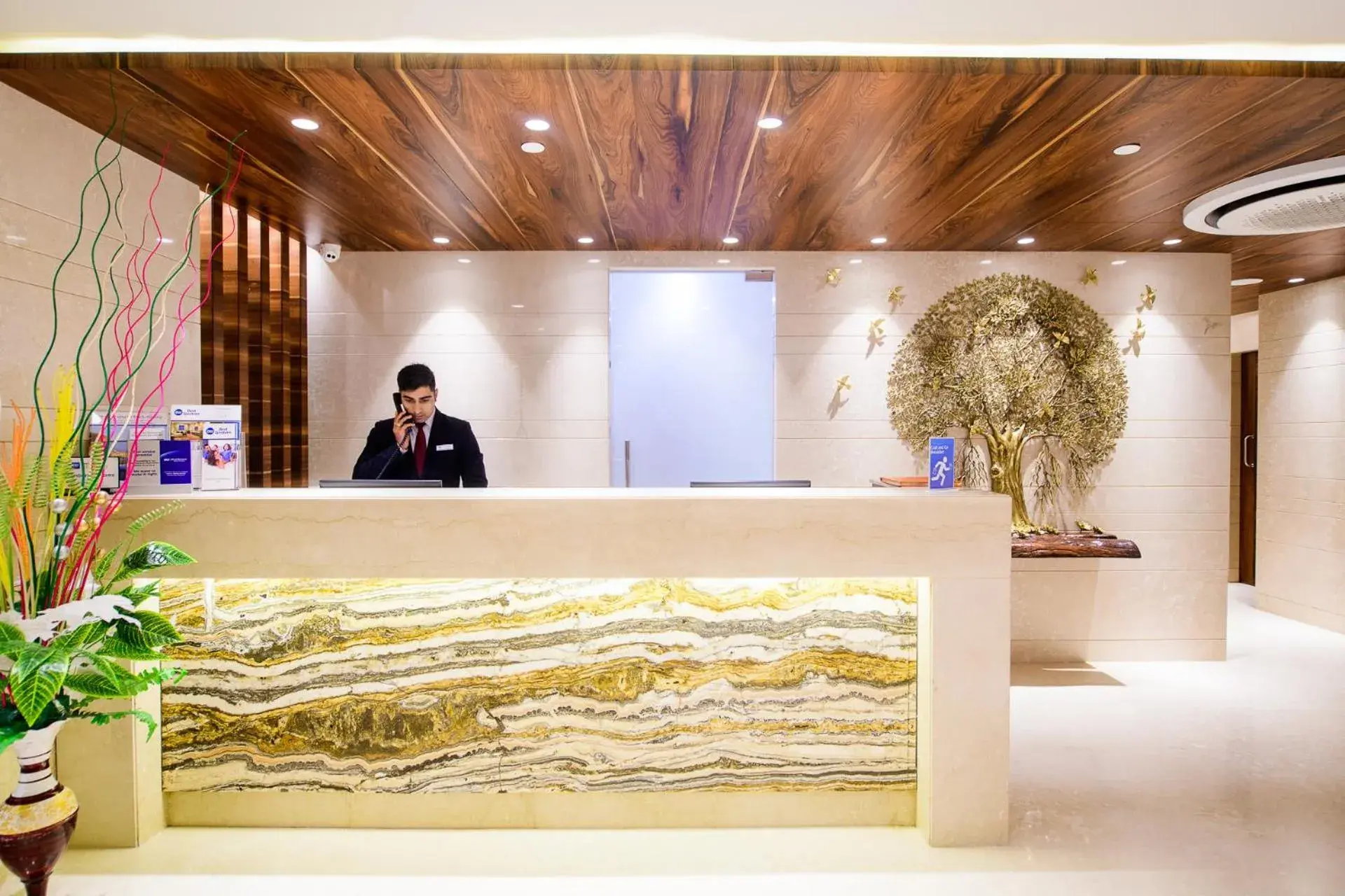 Lobby or reception in Best Western La Vista Pathankot Lobby or reception in Best Western La Vista Pathankot