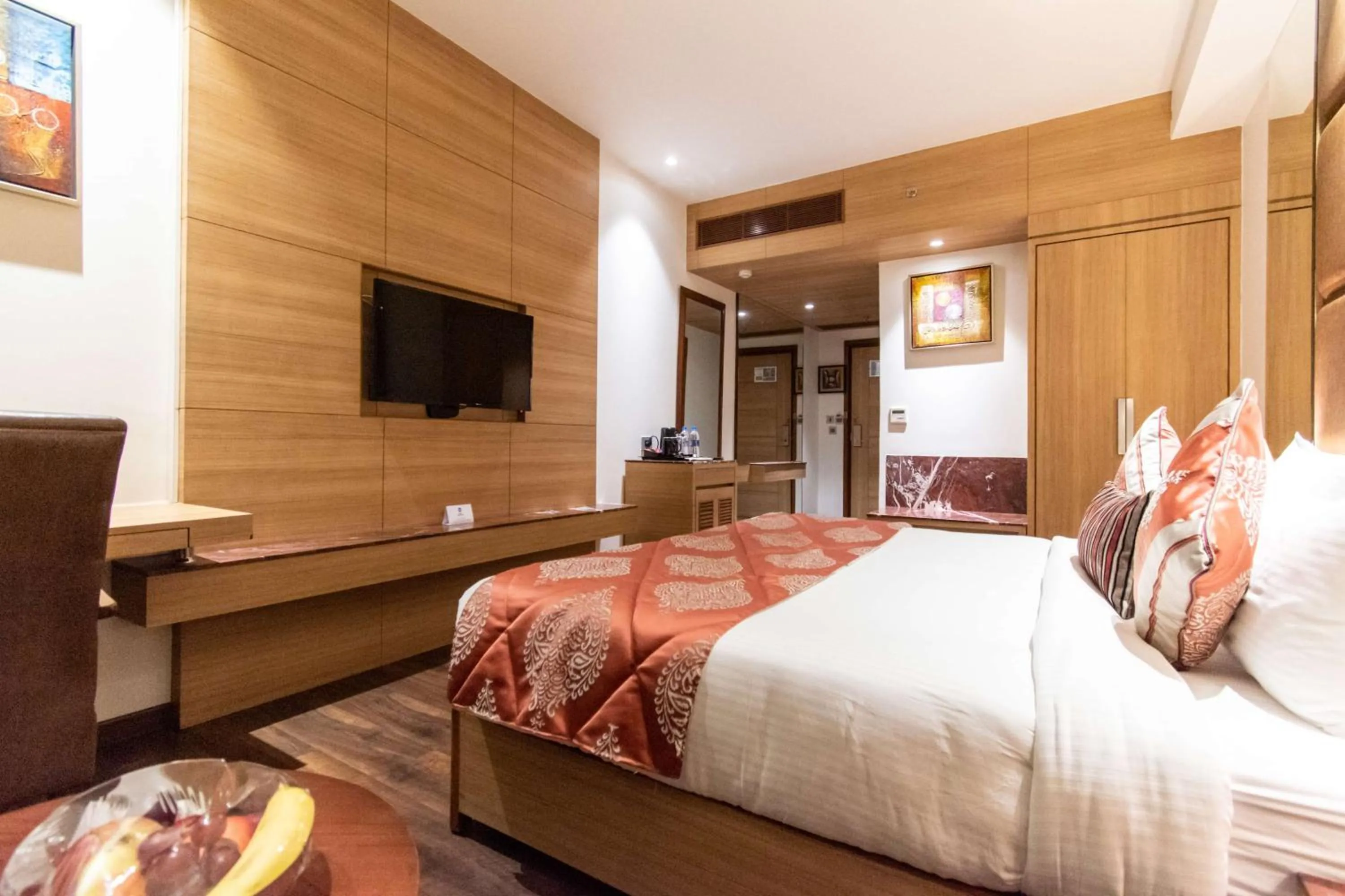 Bedroom, Bed in Best Western La Vista Pathankot