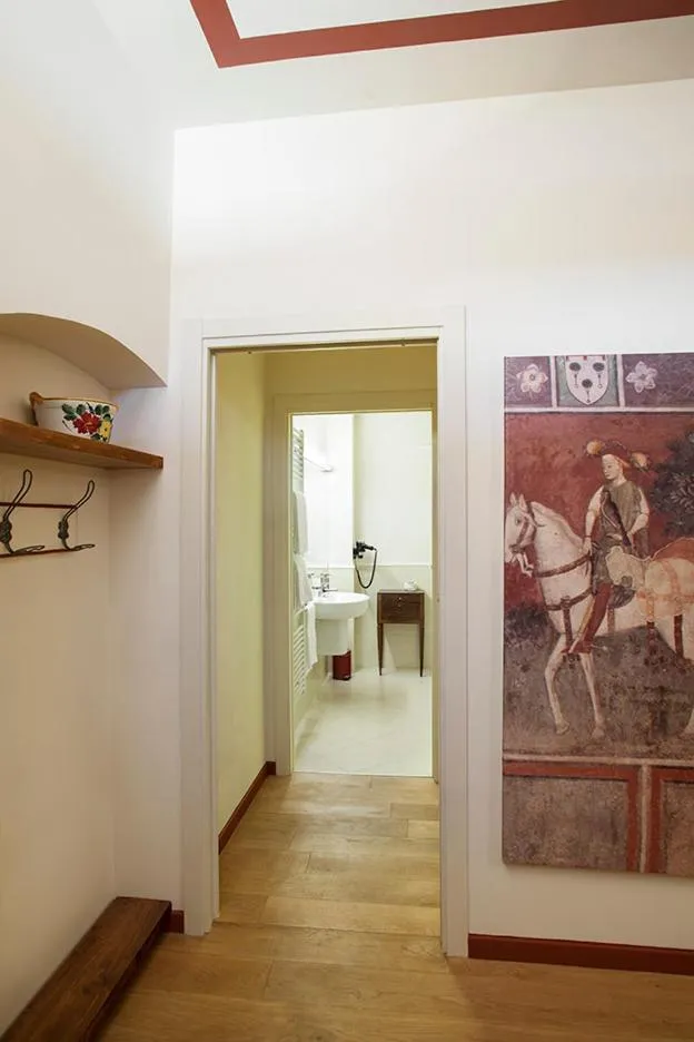 Borromeo Rooms Bed & Living