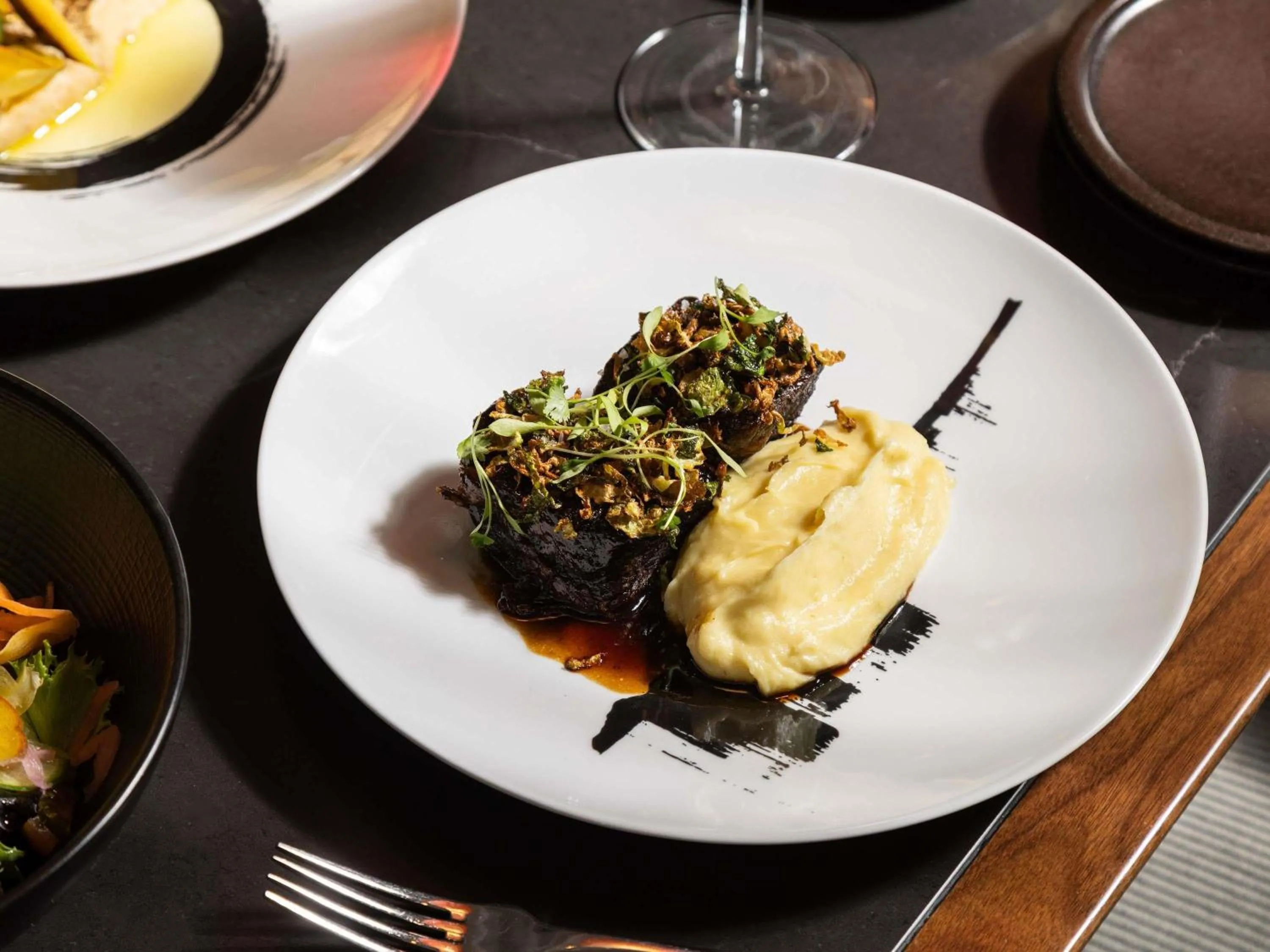 Restaurant/places to eat in Sofitel Philadelphia at Rittenhouse Square