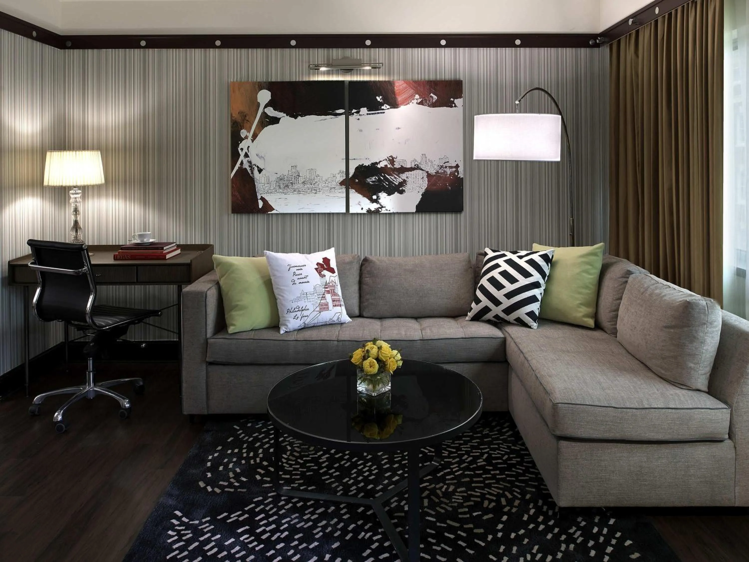 Bedroom in Sofitel Philadelphia at Rittenhouse Square