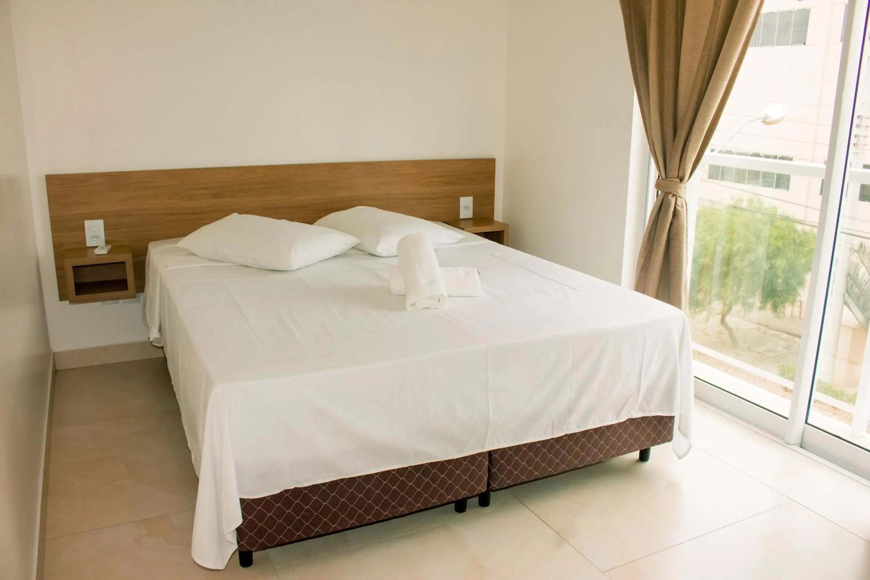 Photo of the whole room, Bed in Apart Hotel Canto Grande