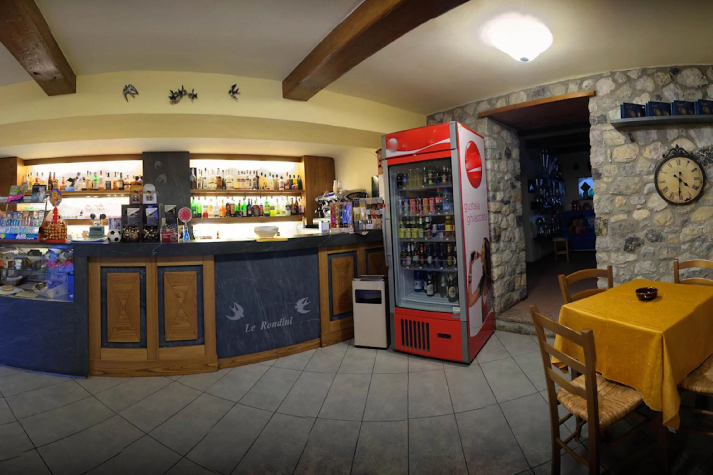 Lounge or bar in Le Rondini