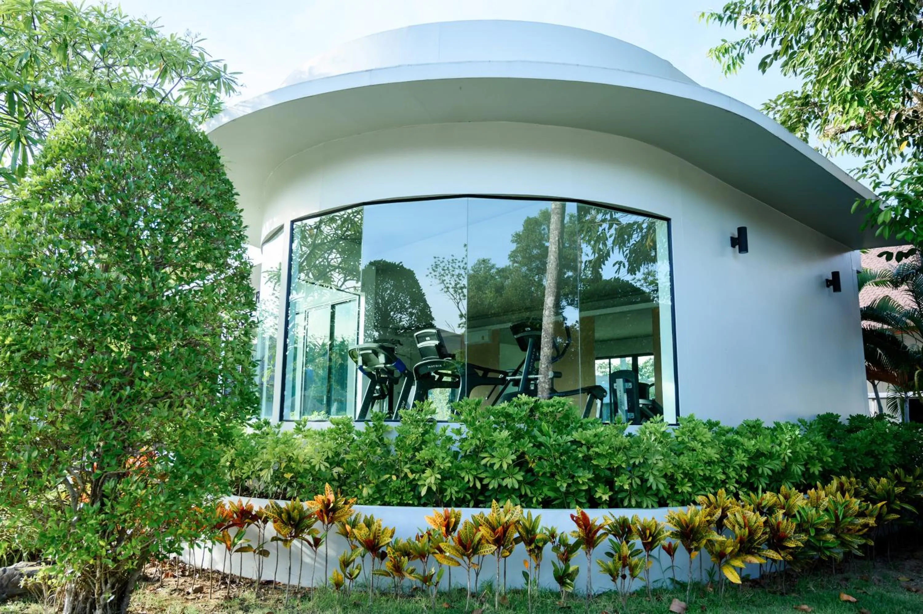 Fitness centre/facilities in Rnana Grand