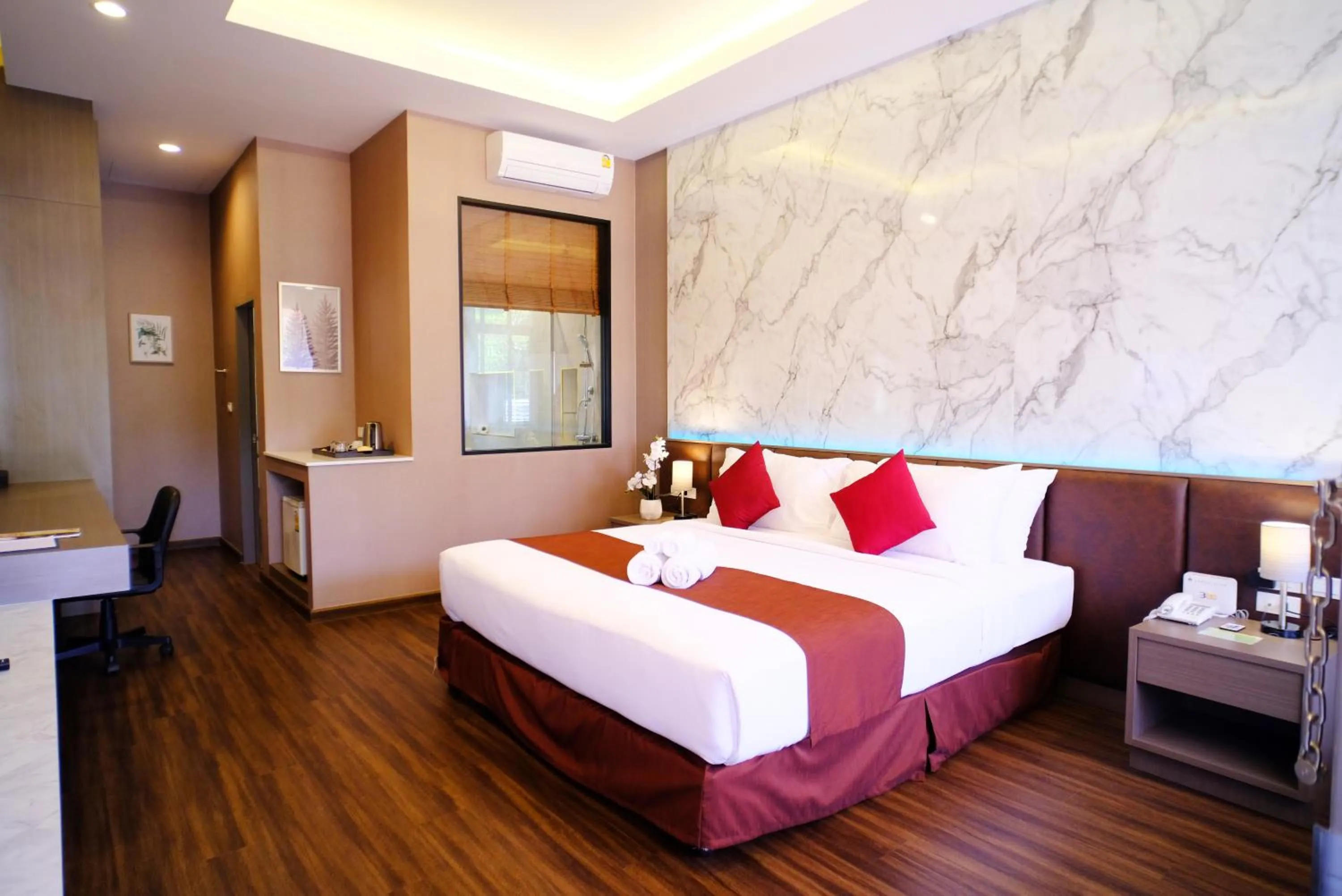 Bedroom, Bed in Rnana Grand