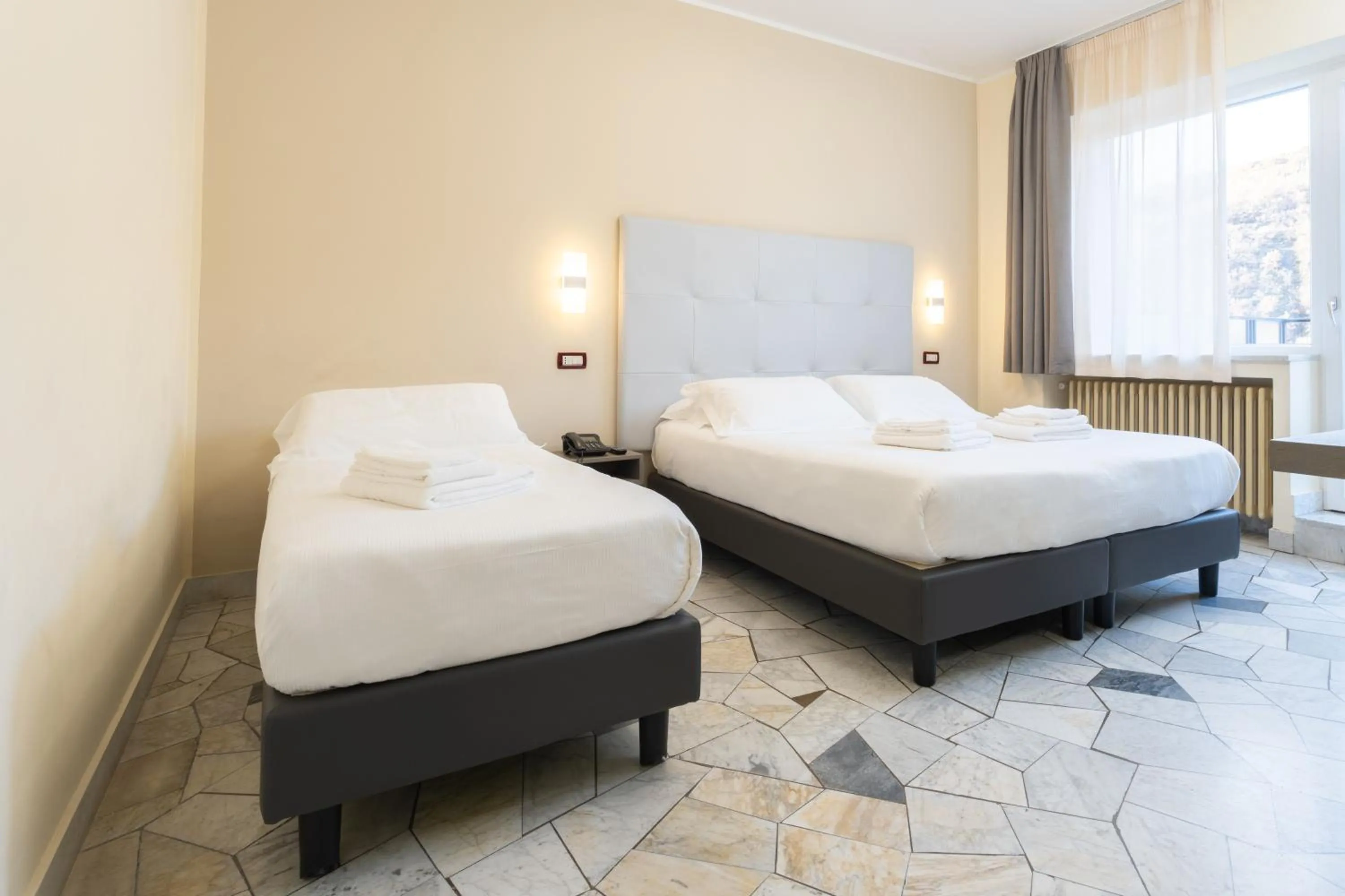 Bed in Hotel Delle Rose