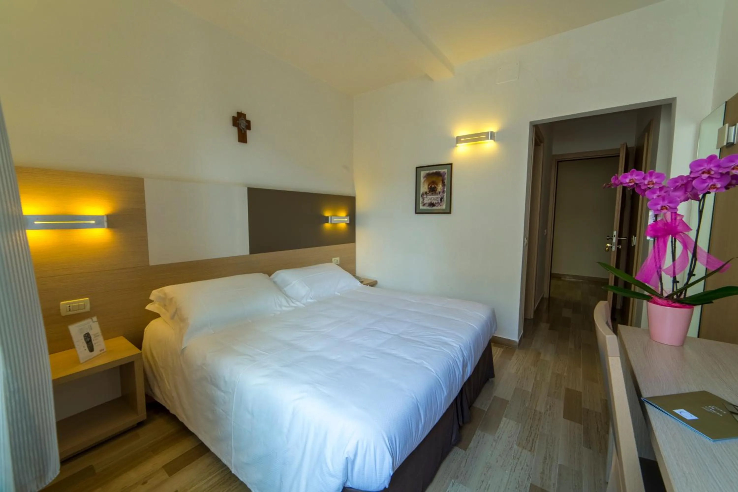 Bed in Hotel Delle Rose