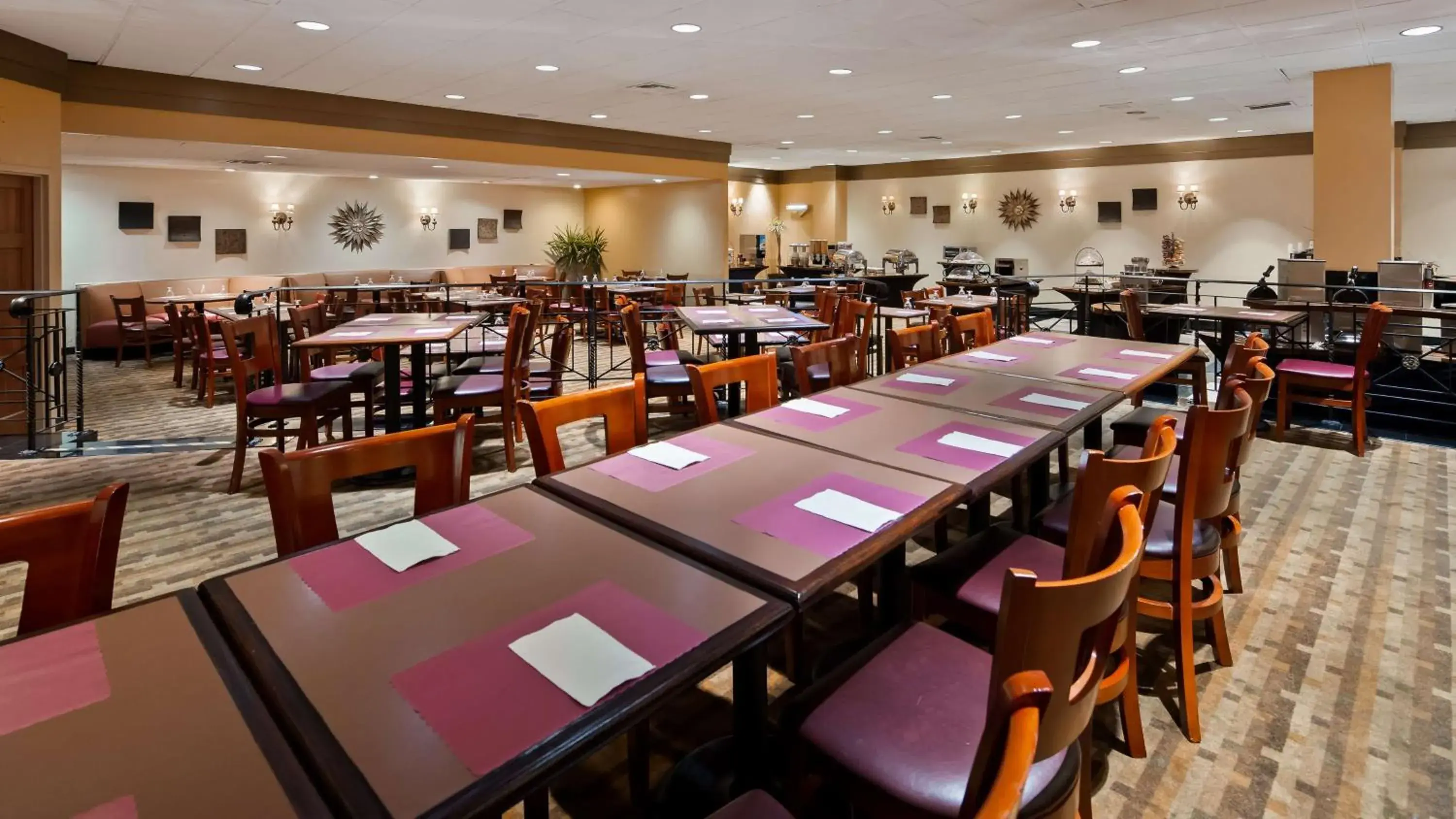 Restaurant/places to eat in Best Western Plus Hotel & Conference Center Restaurant/places to eat in Best Western Plus Hotel & Conference Center