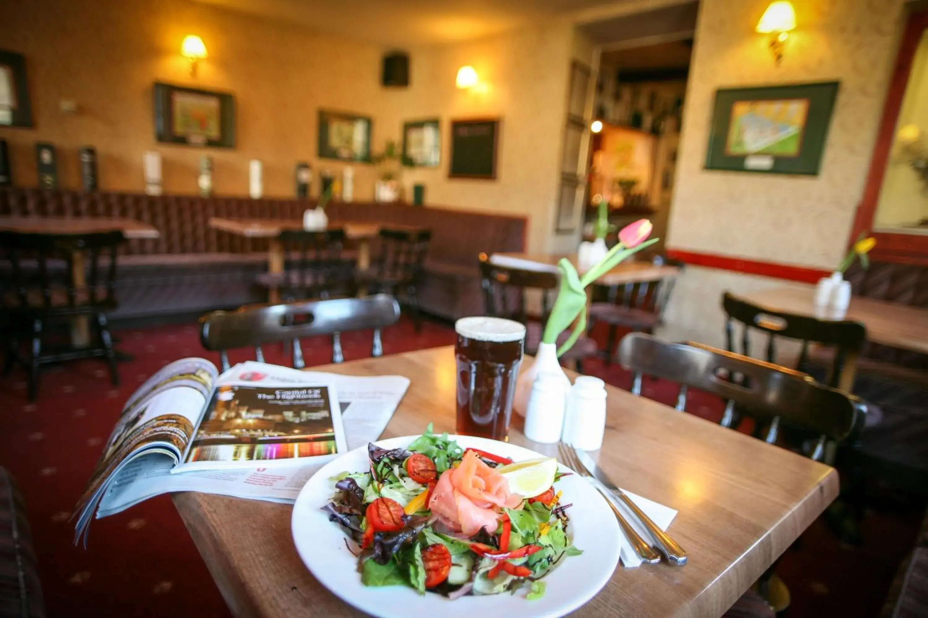 Lounge or bar in The Tomich Hotel Lounge or bar in The Tomich Hotel