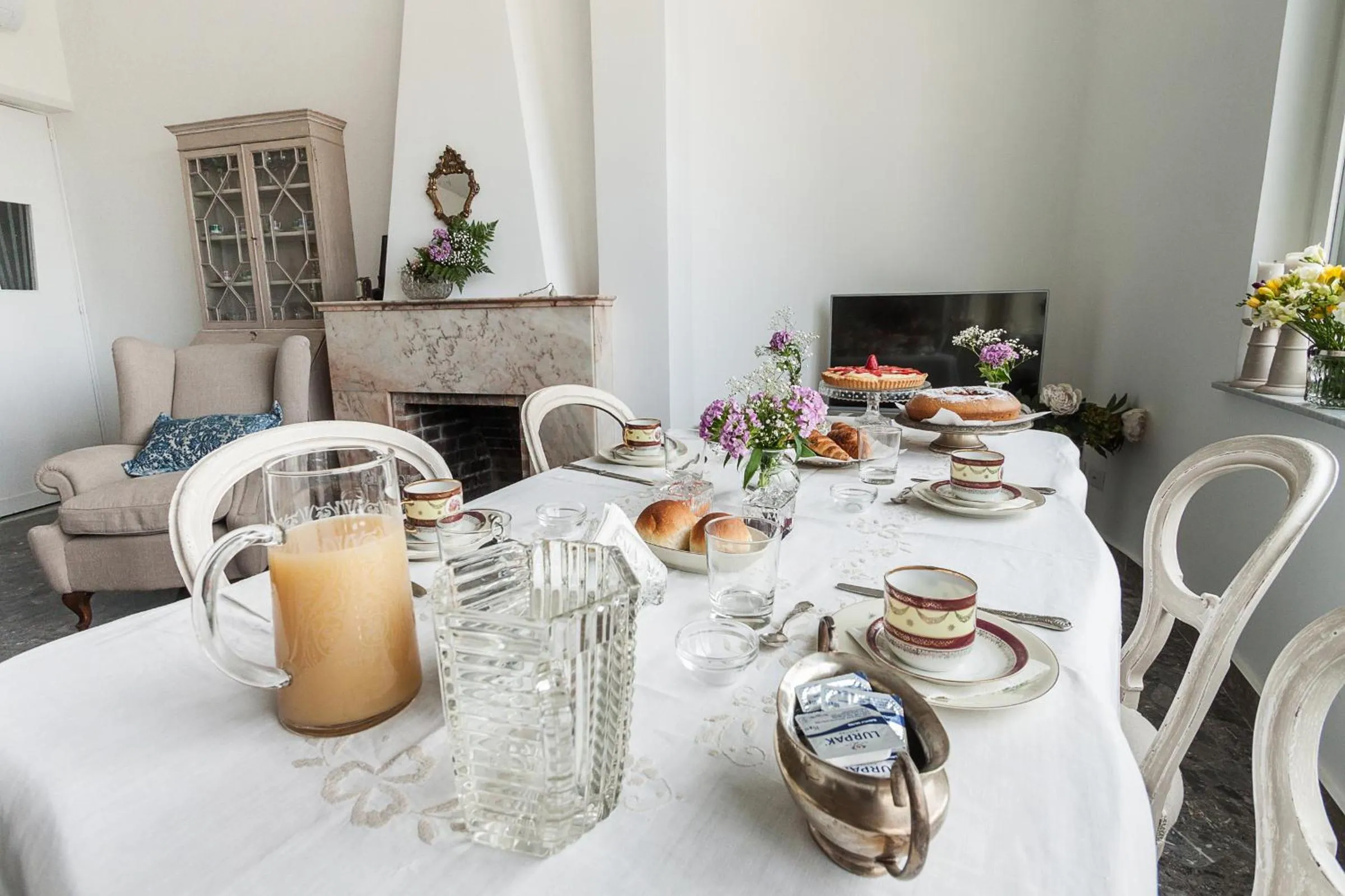 Dining area in Villa Giannina B&B