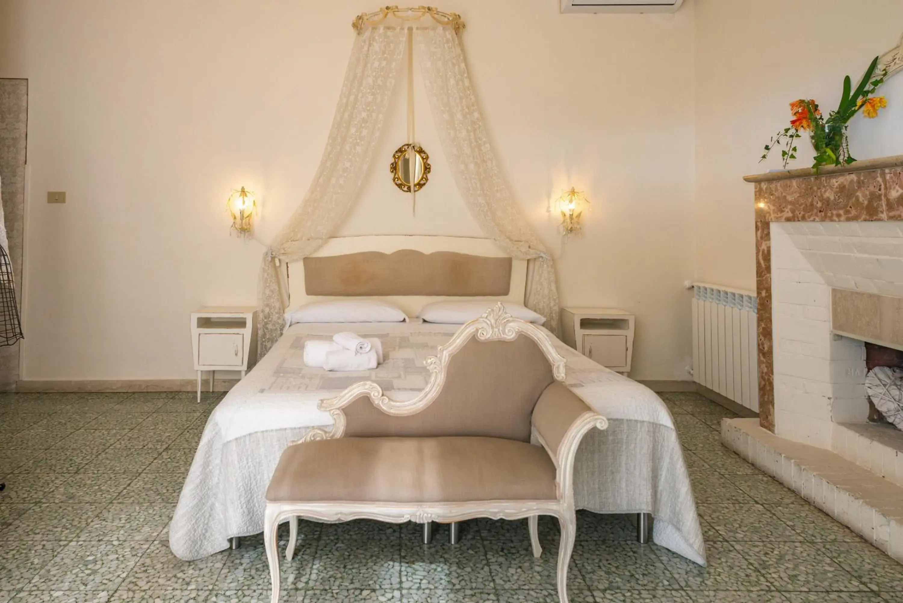 Triple Room in Villa Giannina B&B Triple Room in Villa Giannina B&B