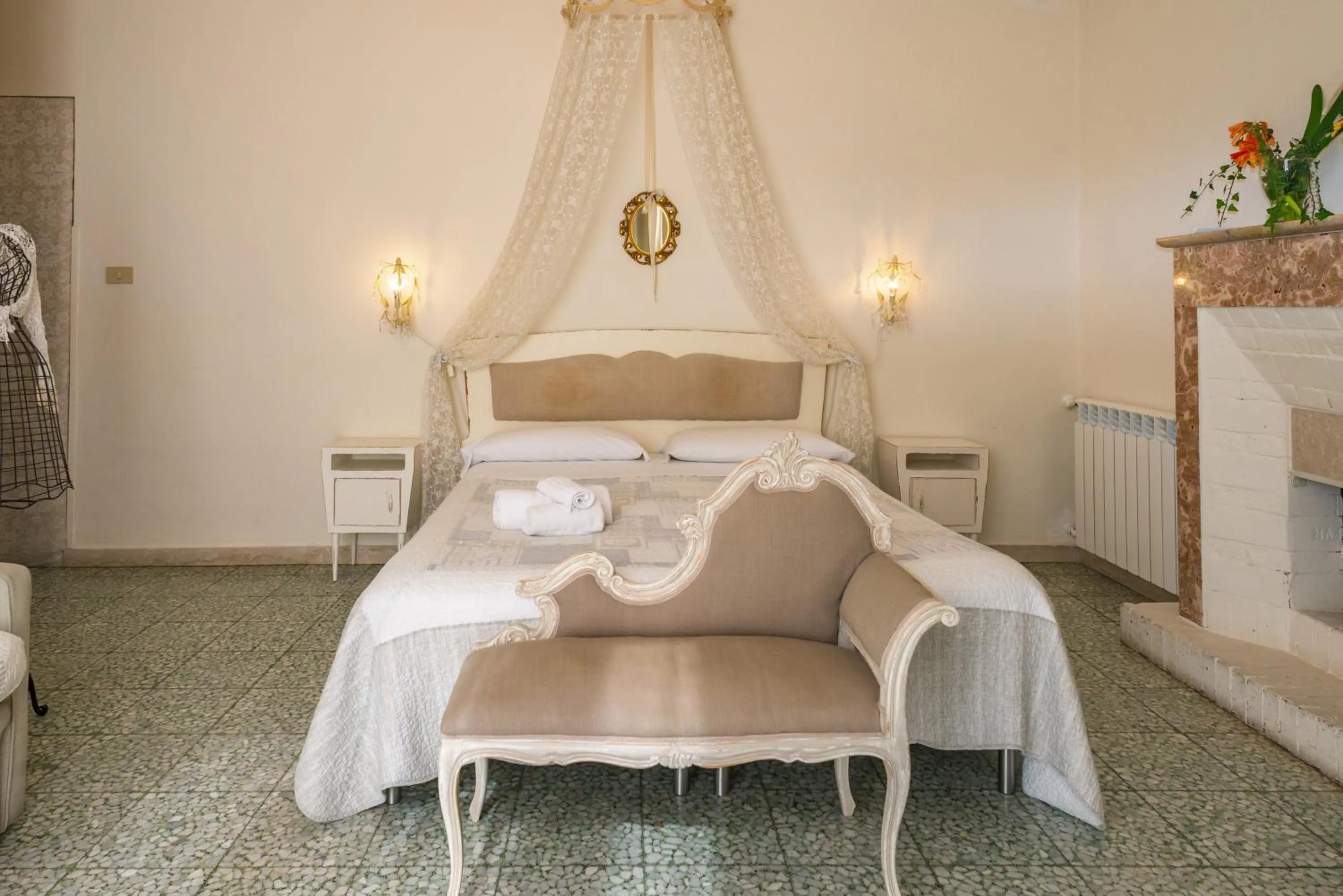 Bedroom, Bed in Villa Giannina B&B