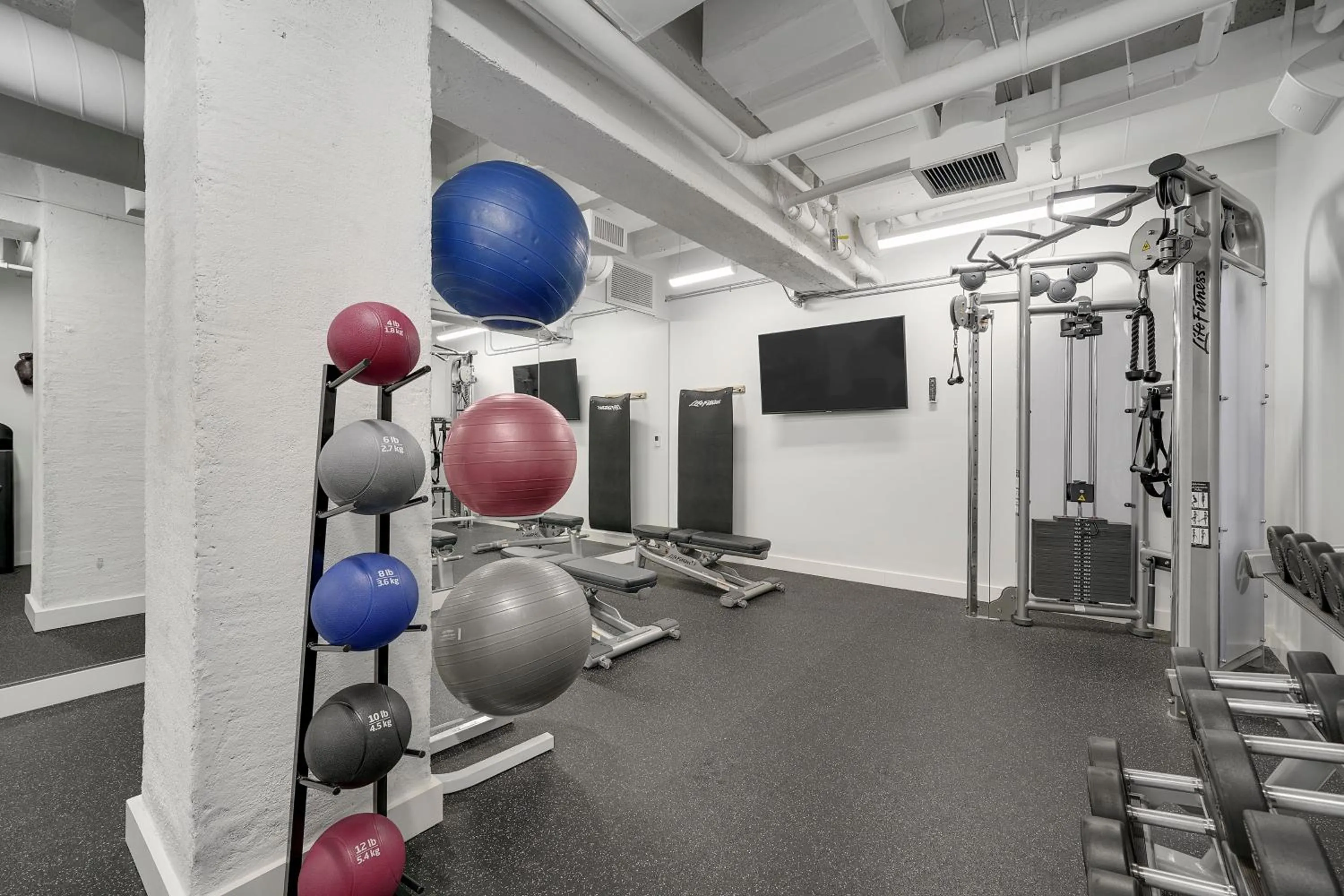 Fitness centre/facilities in The Guild Hotel, San Diego Downtown, a Marriott Tribute Portfolio Hotel
