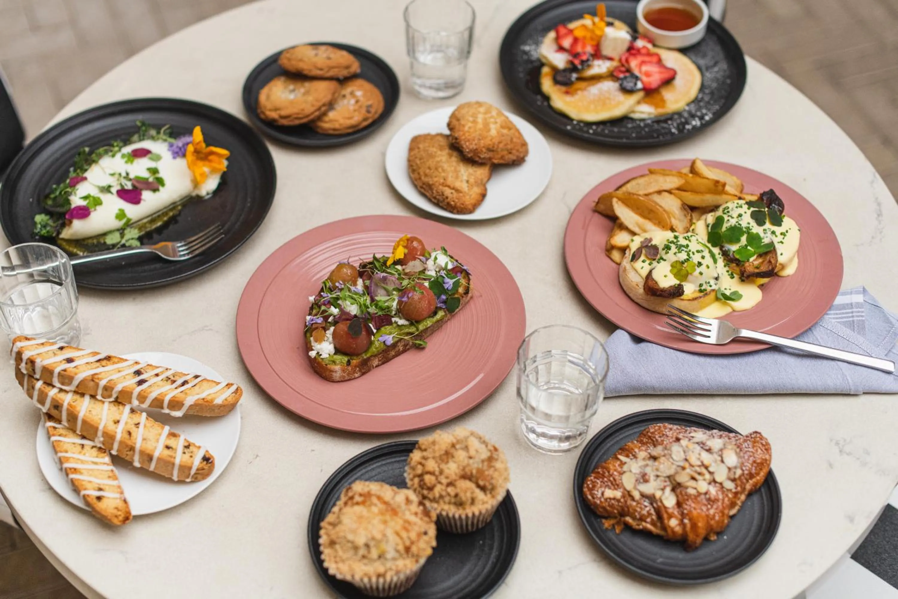 Breakfast in The Guild Hotel, San Diego Downtown, a Marriott Tribute Portfolio Hotel