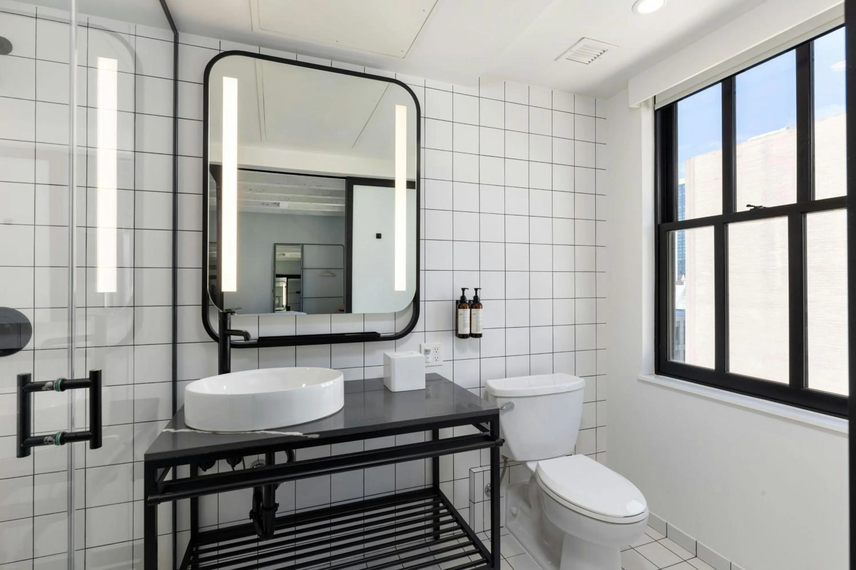 Photo of the whole room in The Guild Hotel, San Diego Downtown, a Marriott Tribute Portfolio Hotel