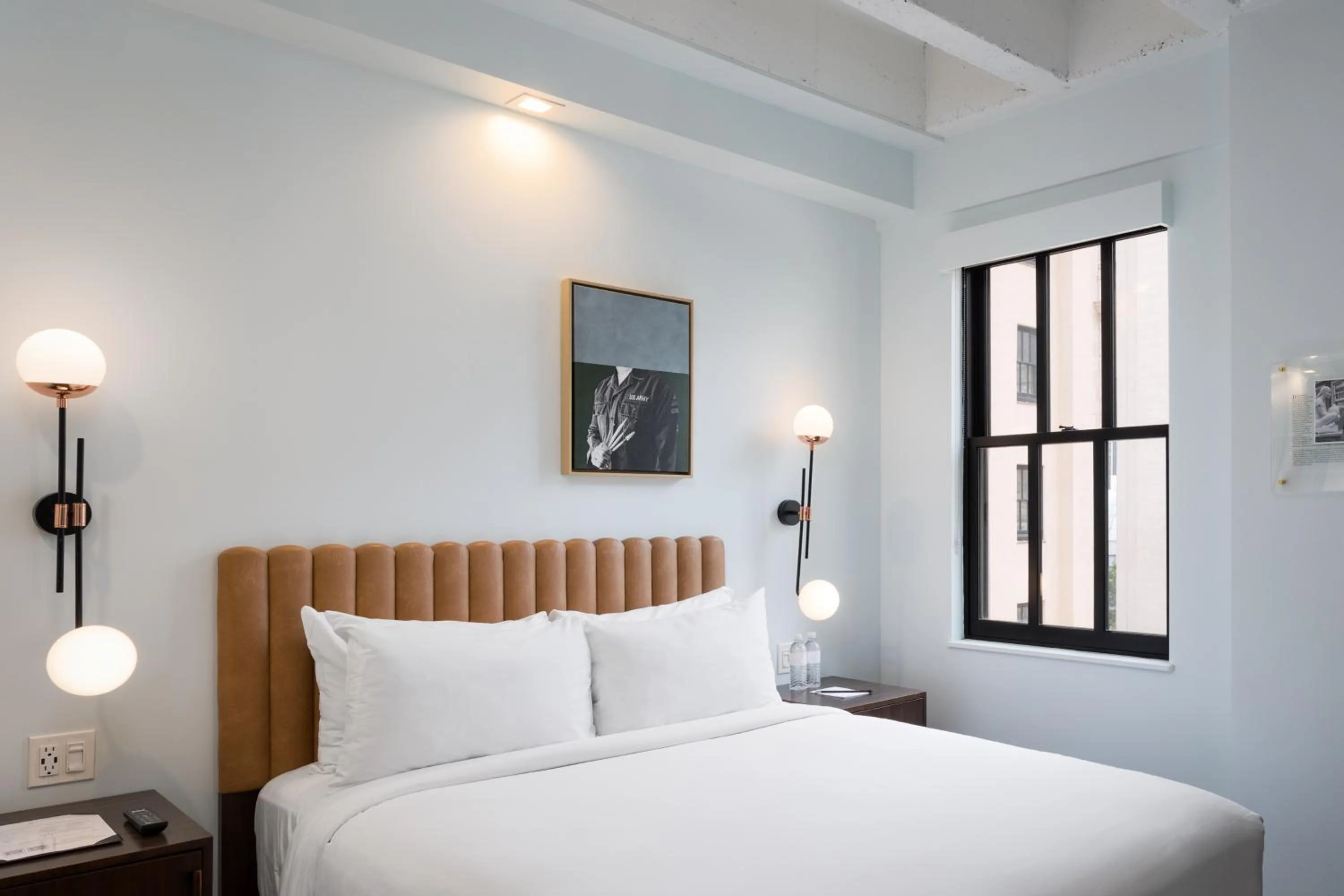 Bed in The Guild Hotel, San Diego Downtown, a Marriott Tribute Portfolio Hotel