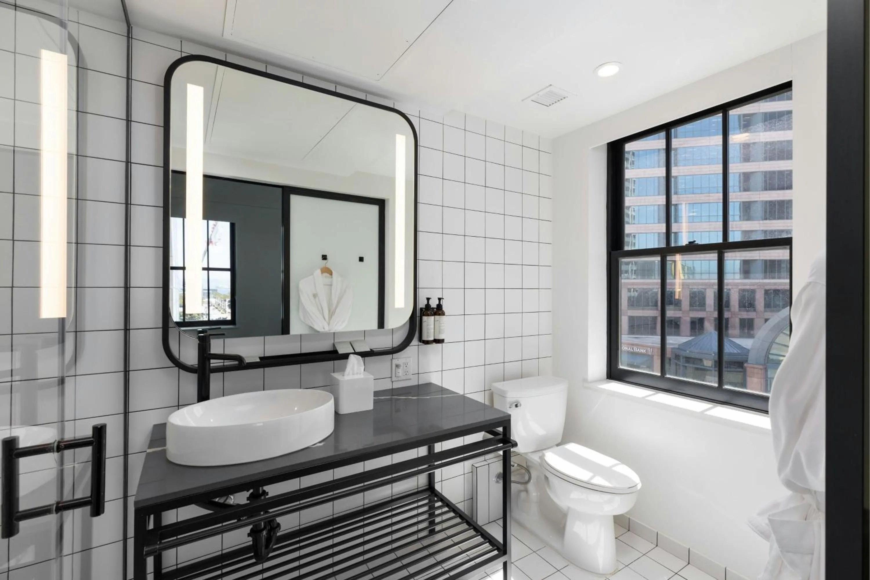 Bedroom in The Guild Hotel, San Diego Downtown, a Marriott Tribute Portfolio Hotel