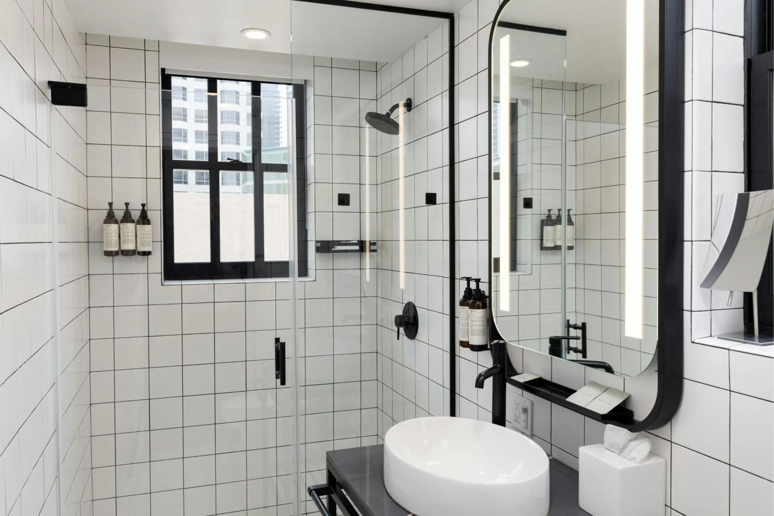 Bathroom in The Guild Hotel, San Diego Downtown, a Marriott Tribute Portfolio Hotel