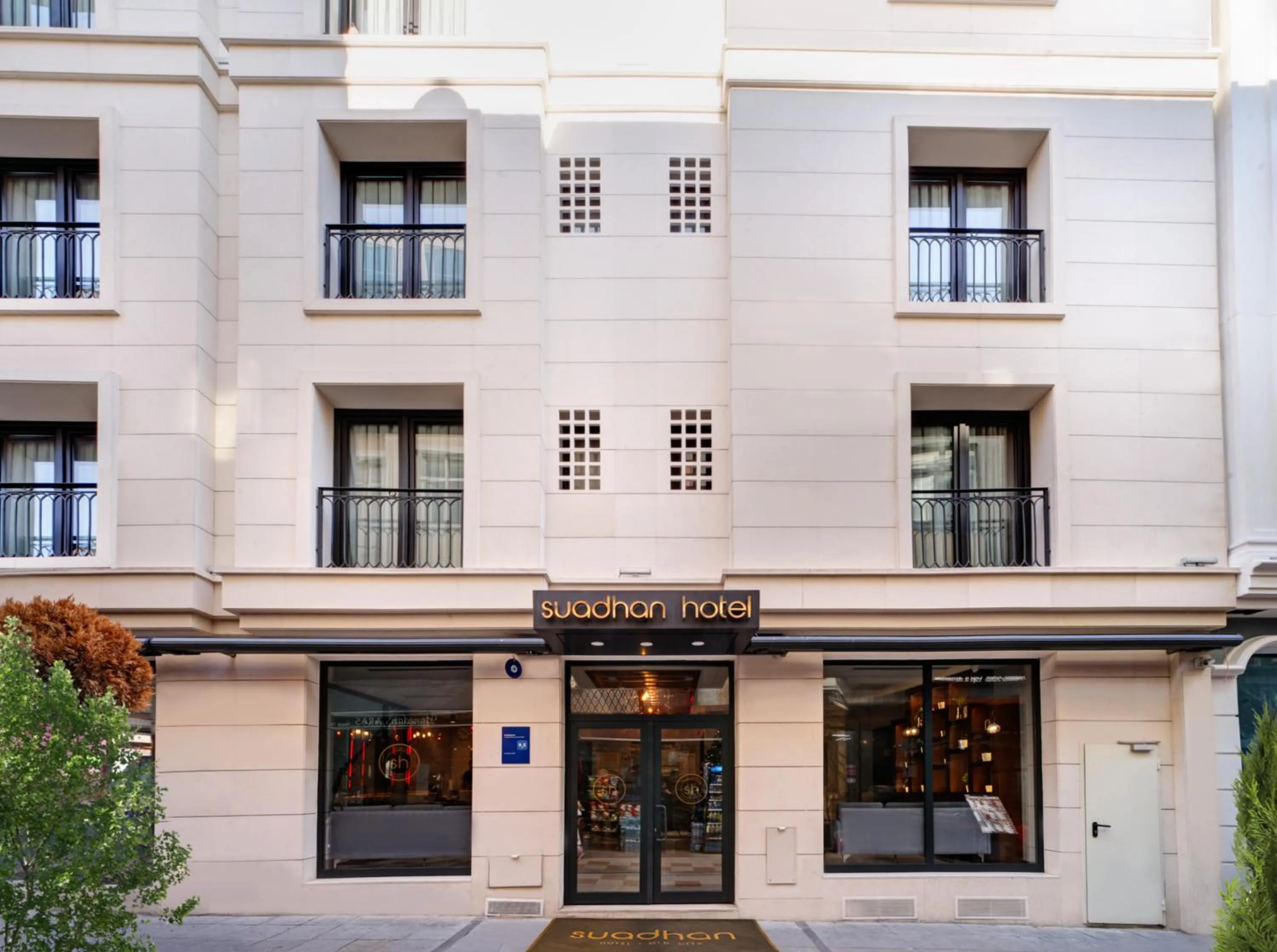 Property building in Suadhan Hotel