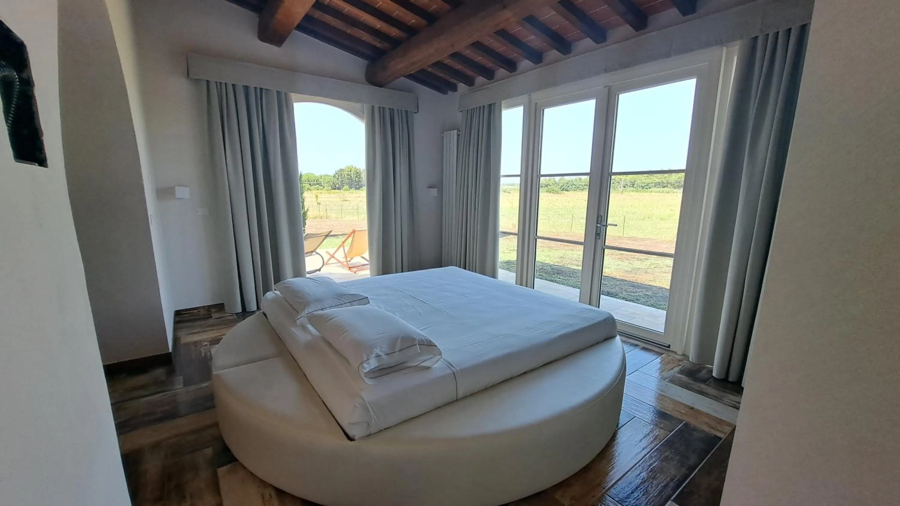 Bed in Fattoria Palazzeta - Pet & Family Friendly