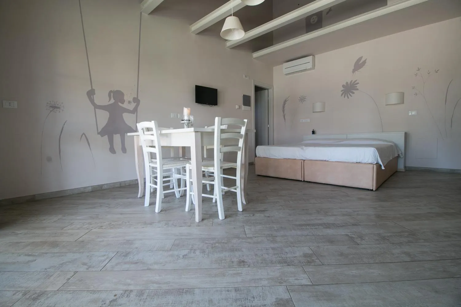 Bed in Fattoria Palazzeta - Pet & Family Friendly