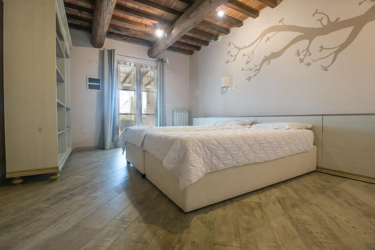 Bed in Fattoria Palazzeta - Pet & Family Friendly