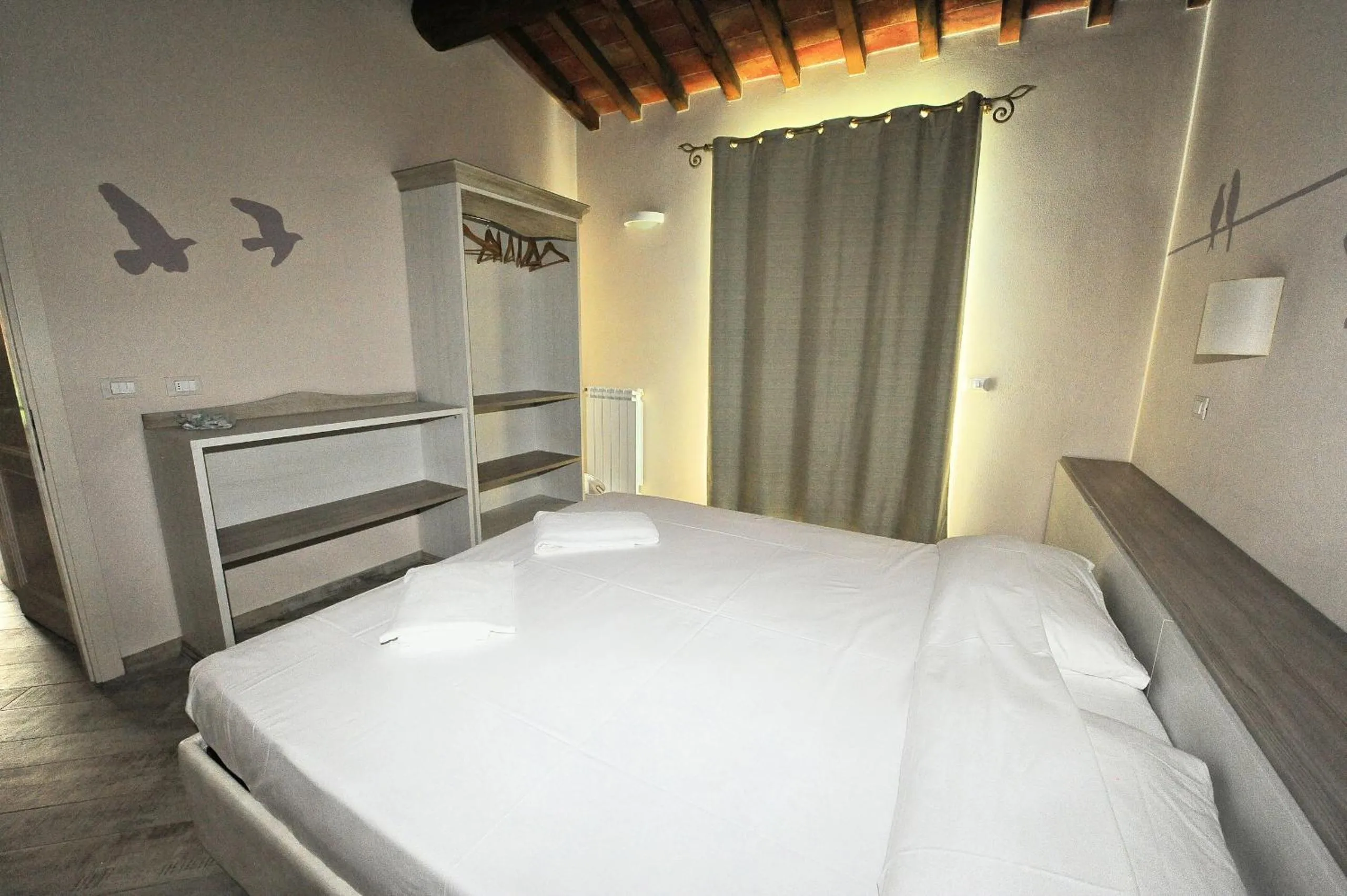 Bed in Fattoria Palazzeta - Pet & Family Friendly