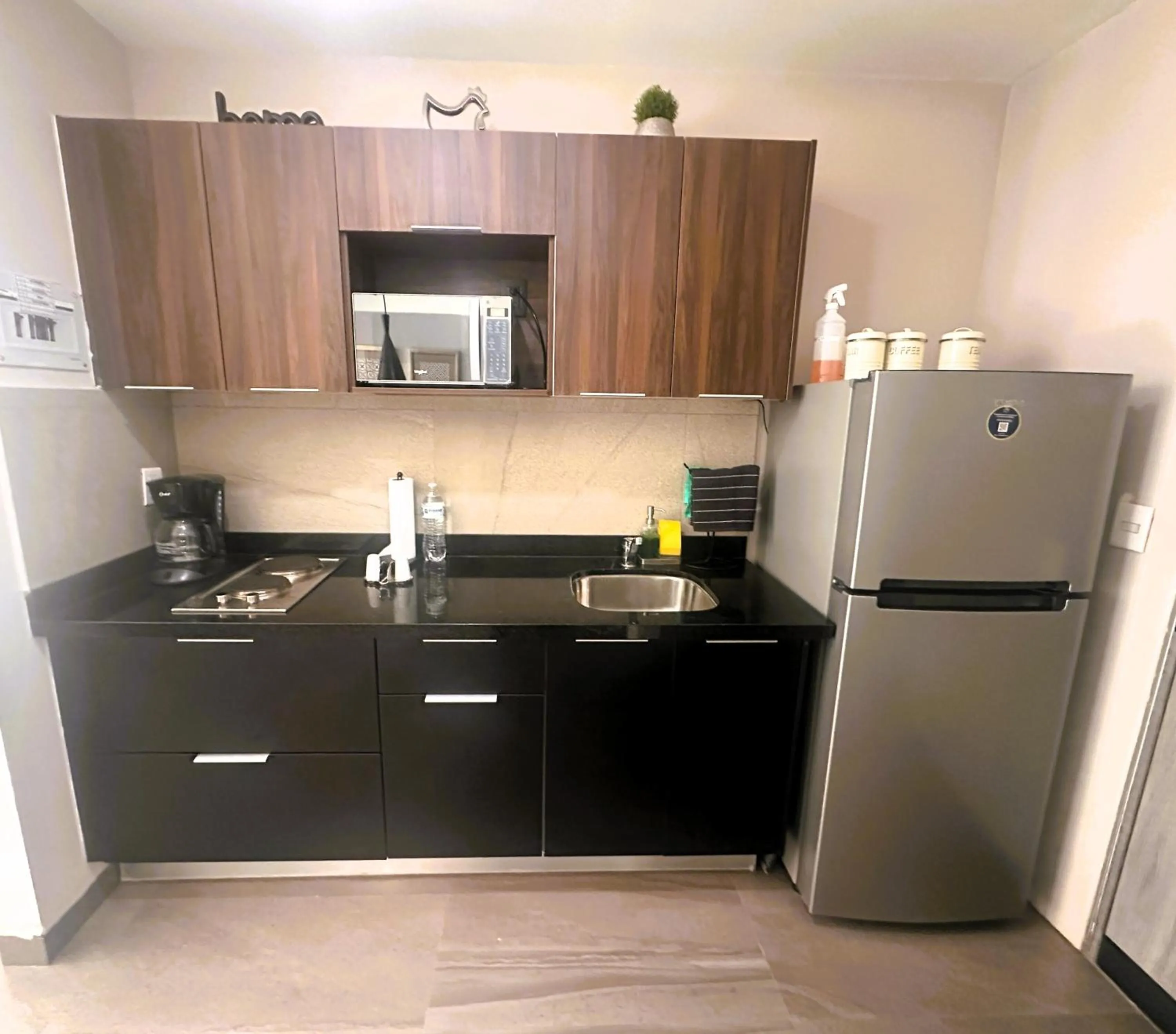 Kitchen or kitchenette in Arboleda 5 Luxury Lofts