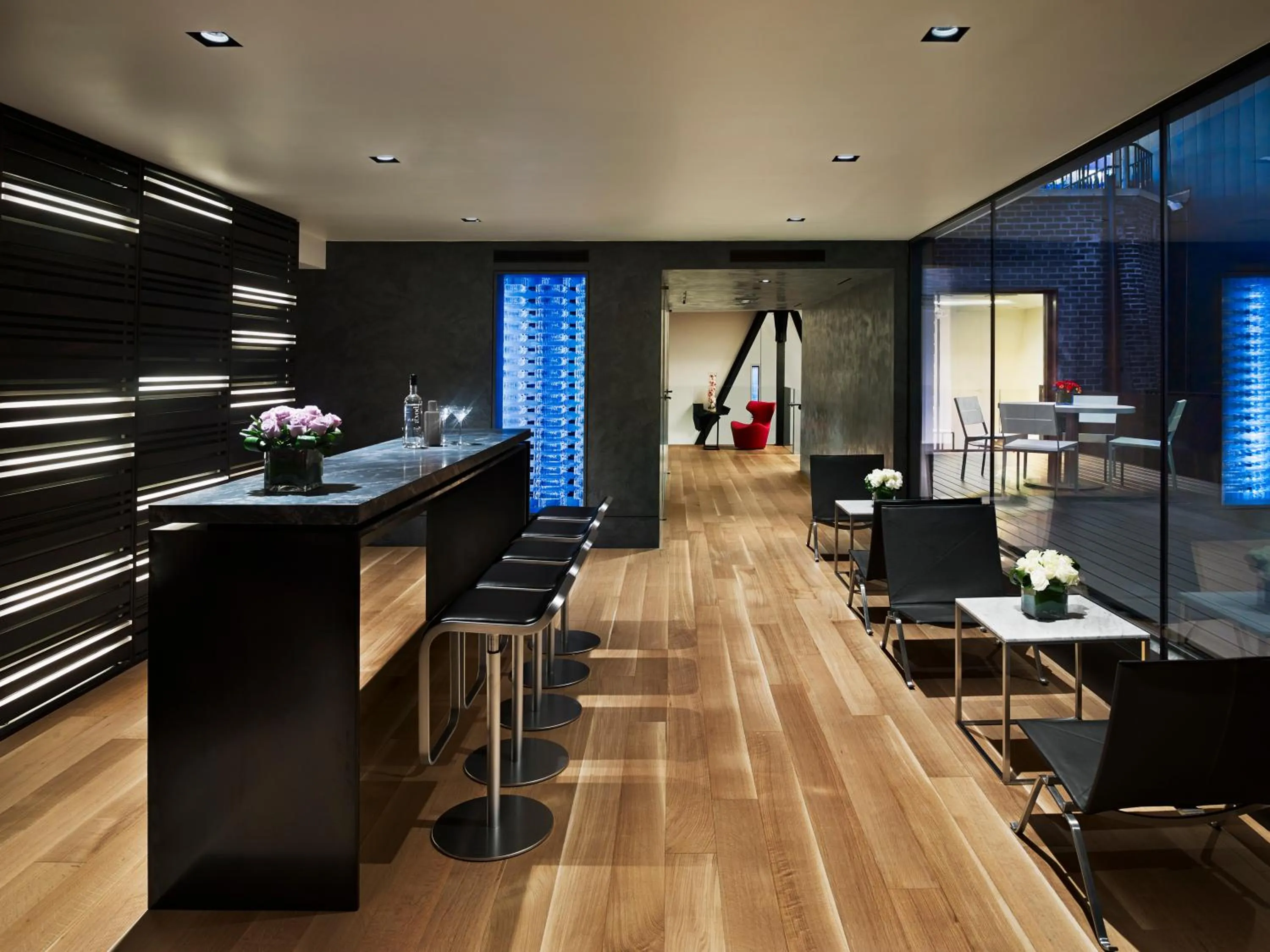 Communal lounge/ TV room in AKA Times Square