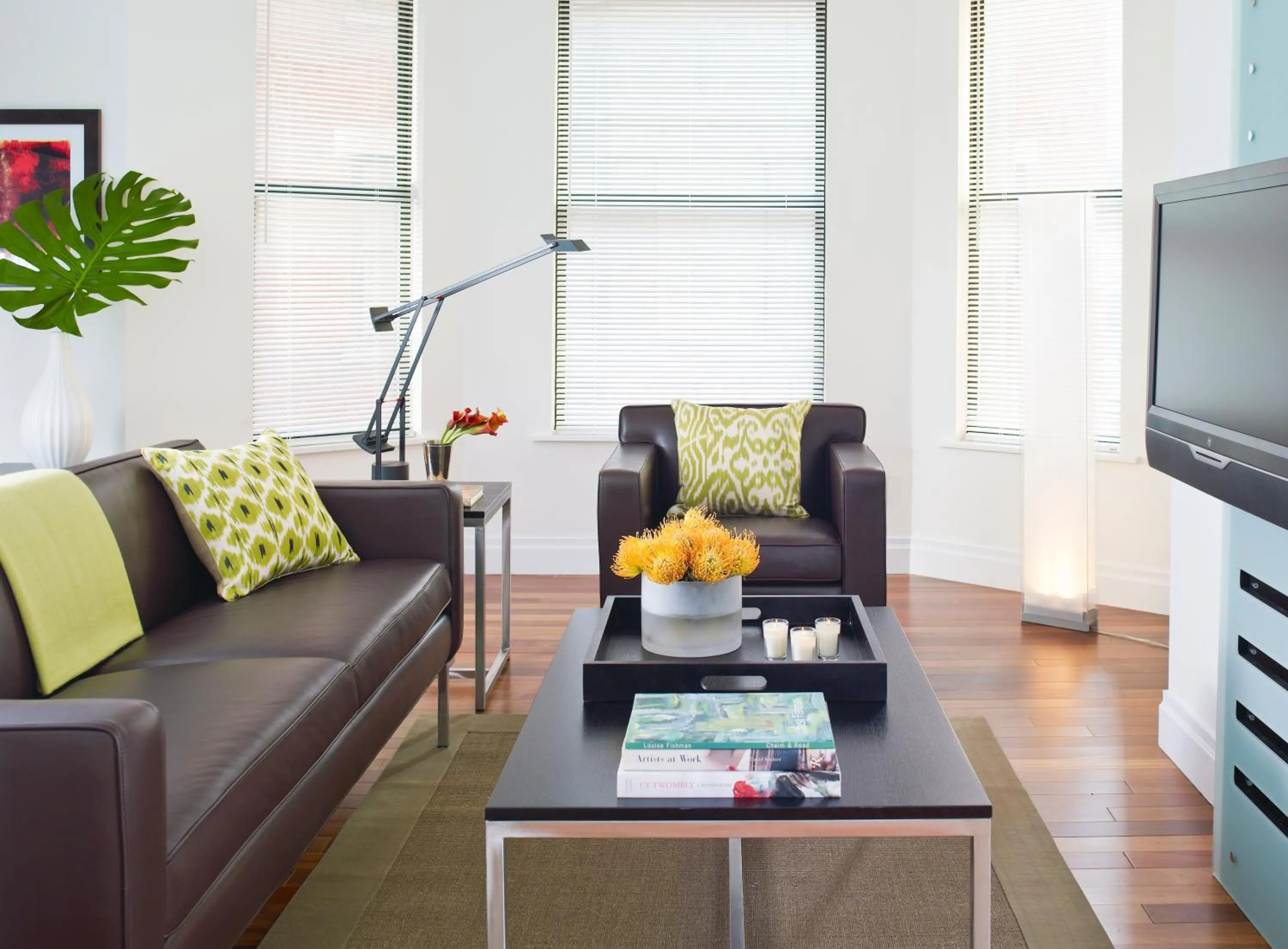 TV and multimedia in AKA Times Square